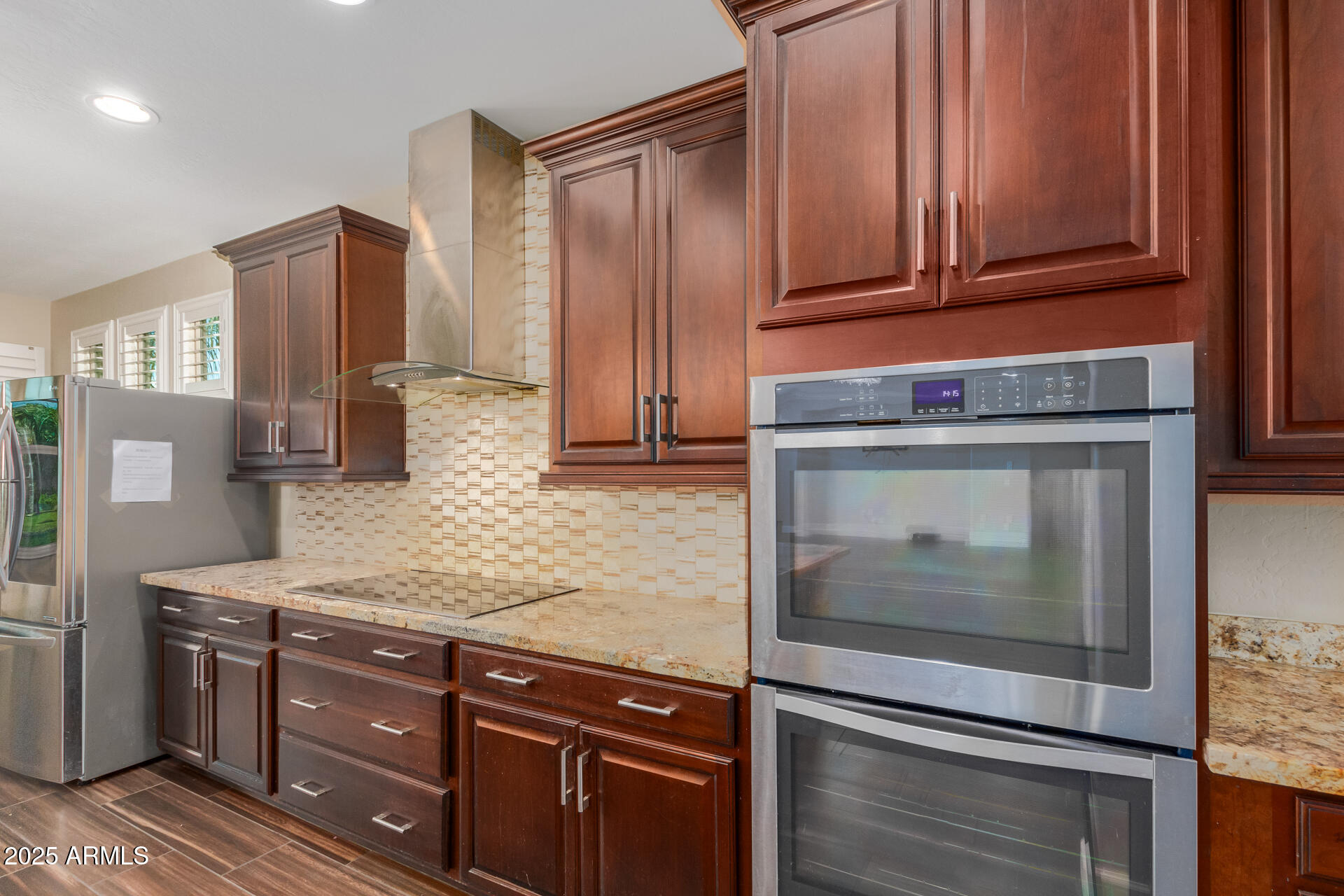 920 W GRAND CANYON Drive