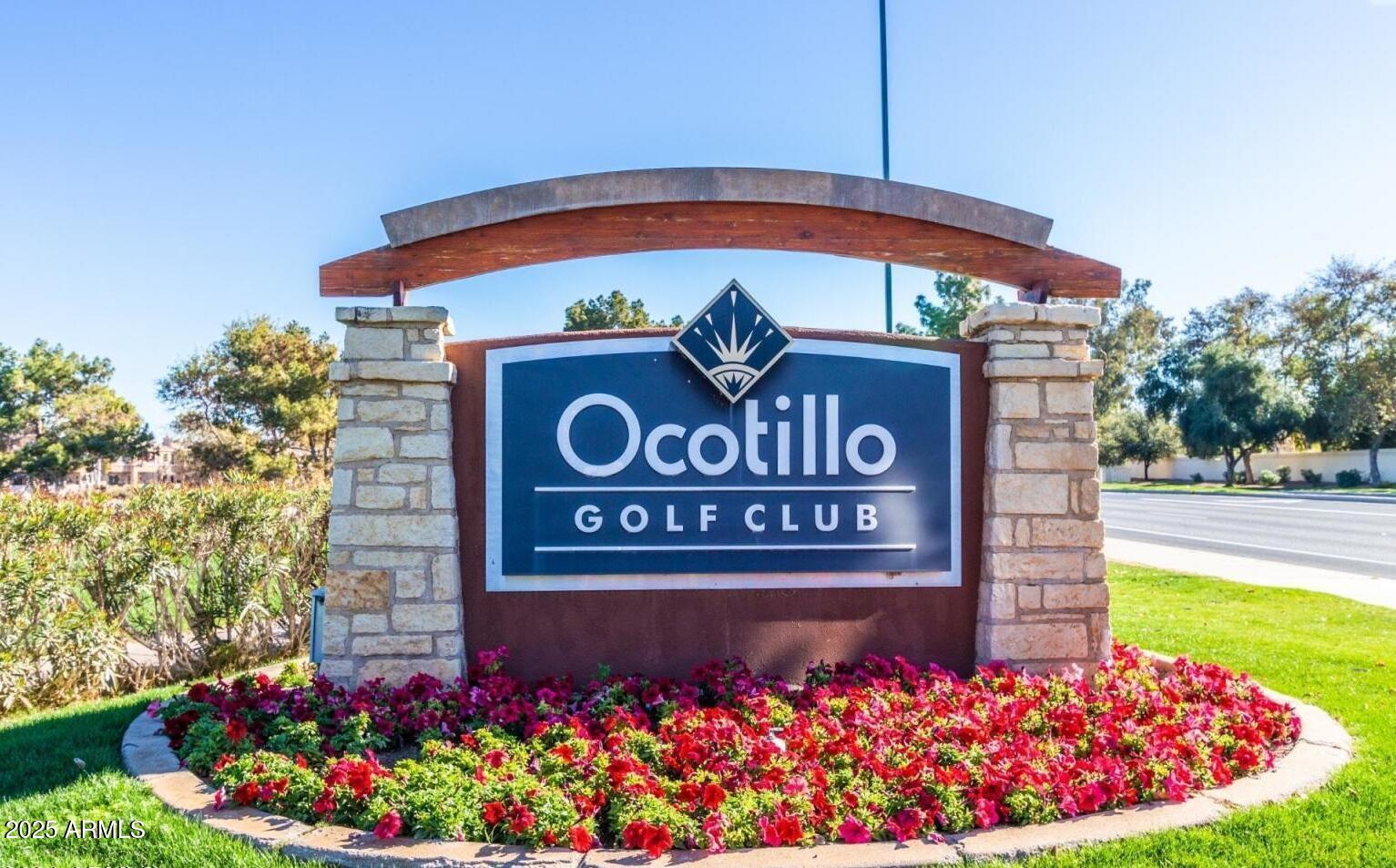 920 W GRAND CANYON Drive