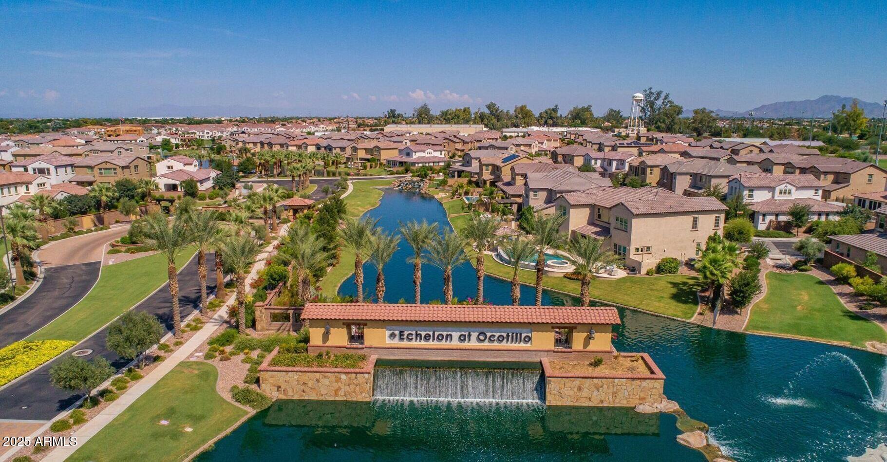 920 W GRAND CANYON Drive