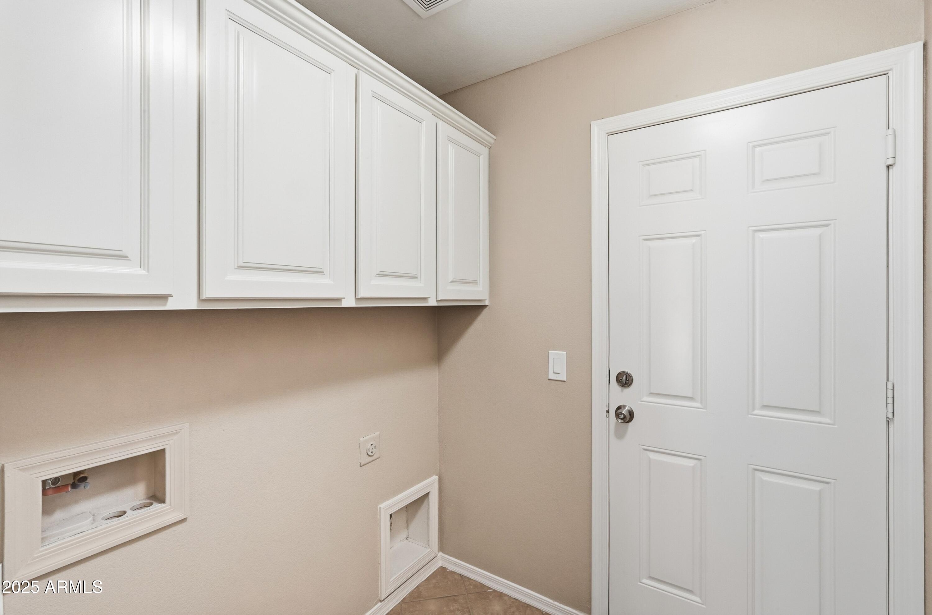 1810 N MCDONALD Street