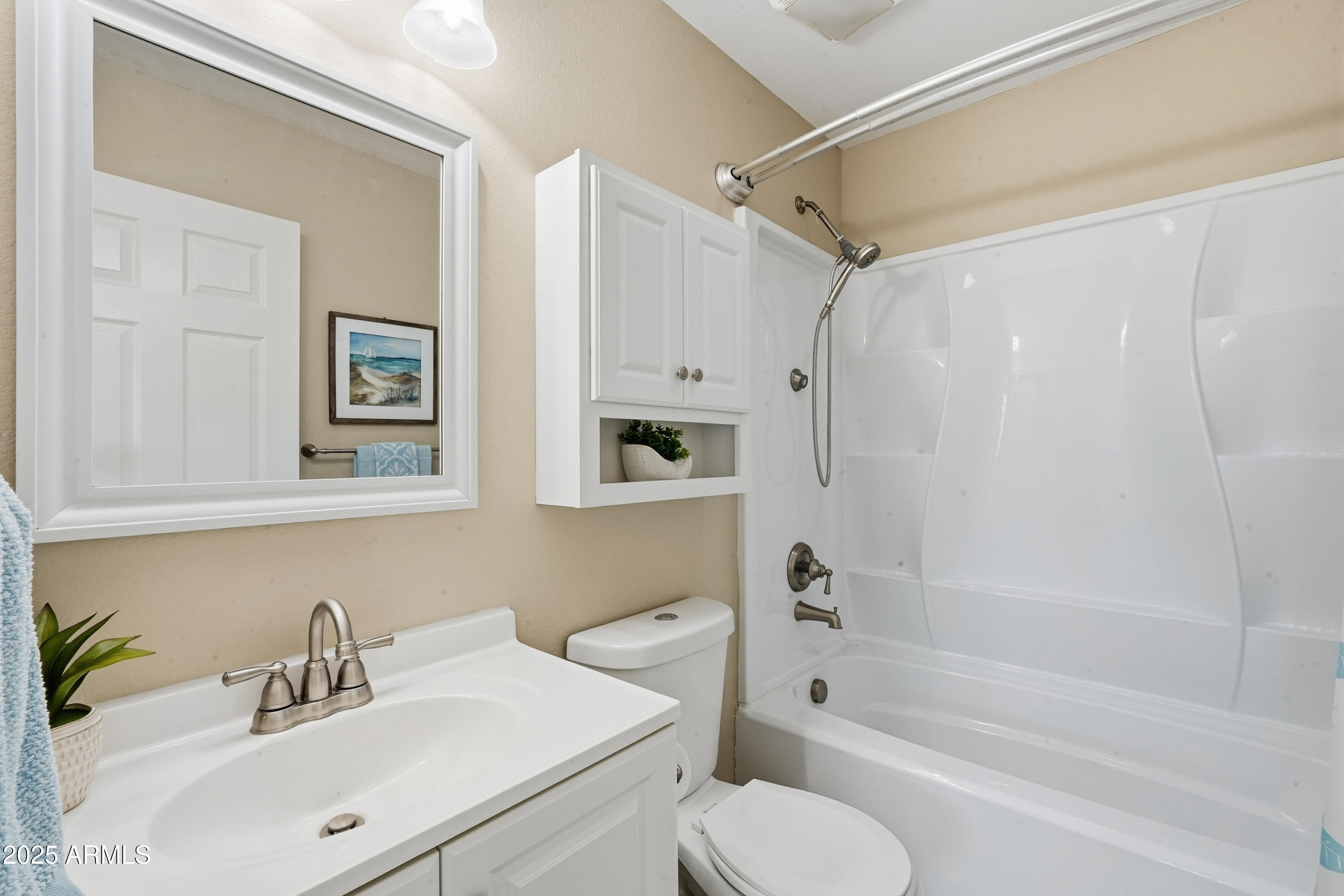 1810 N MCDONALD Street