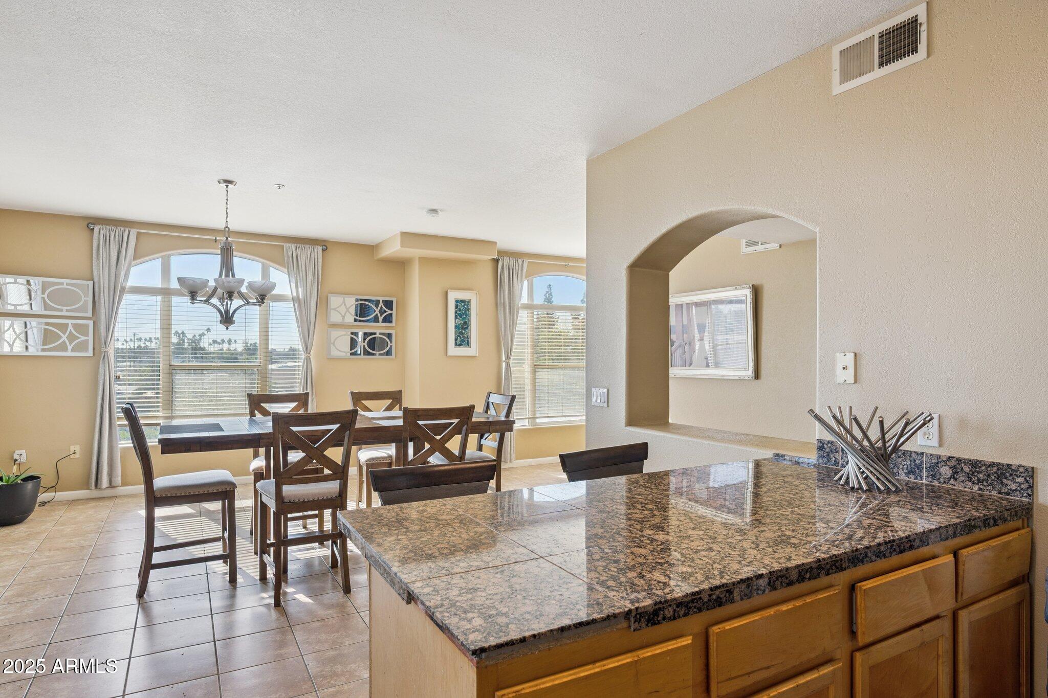 1081 W 1ST Street 16