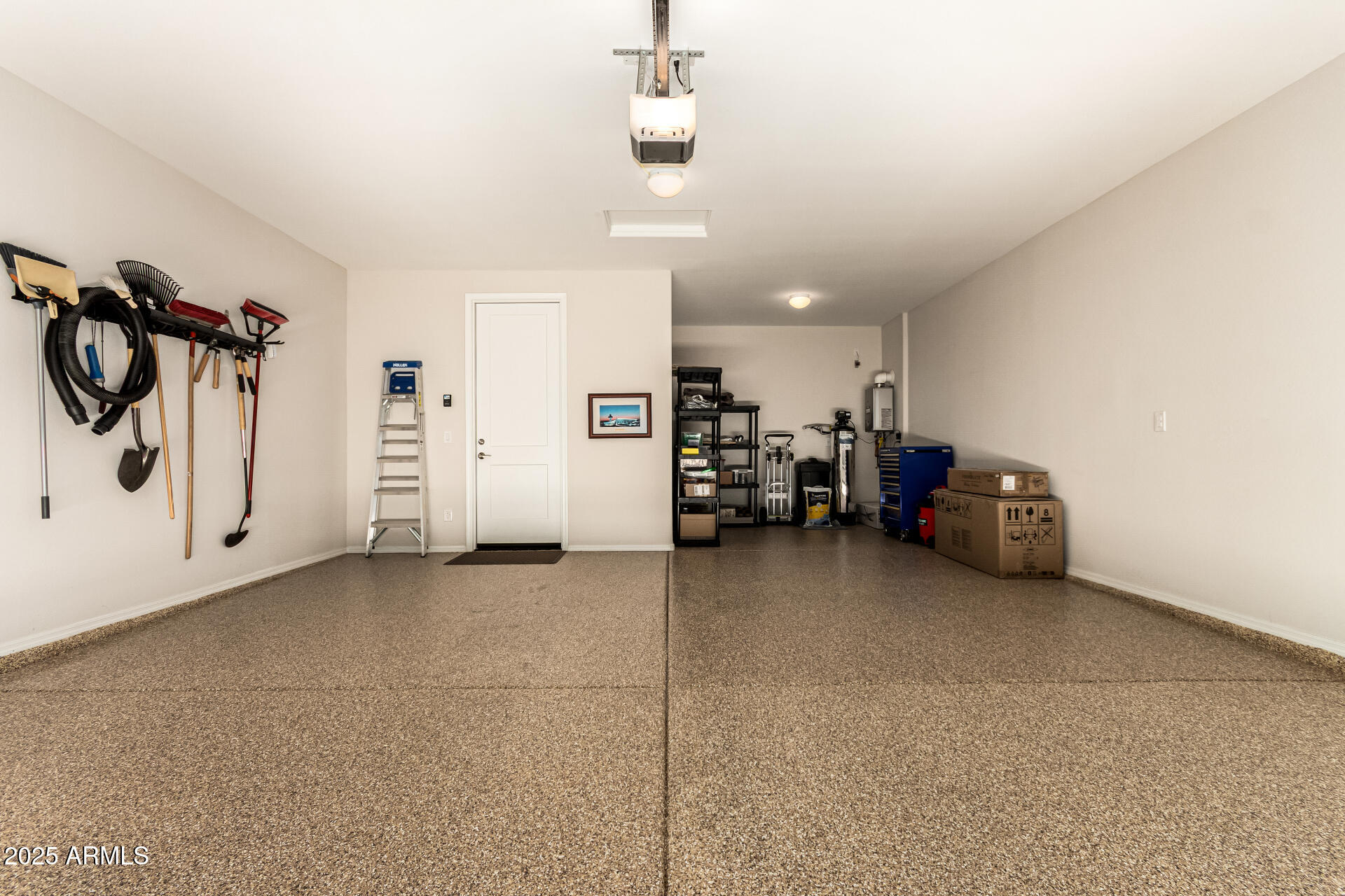 7674 W CACTUS WREN Way