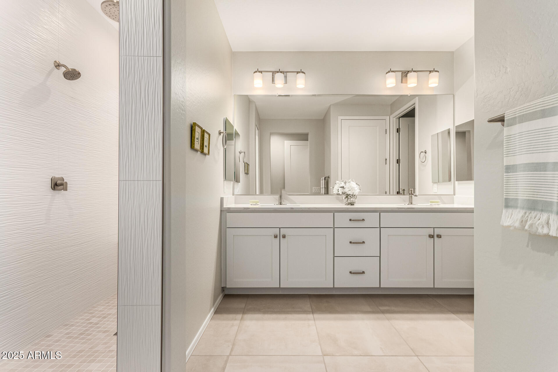 7674 W CACTUS WREN Way