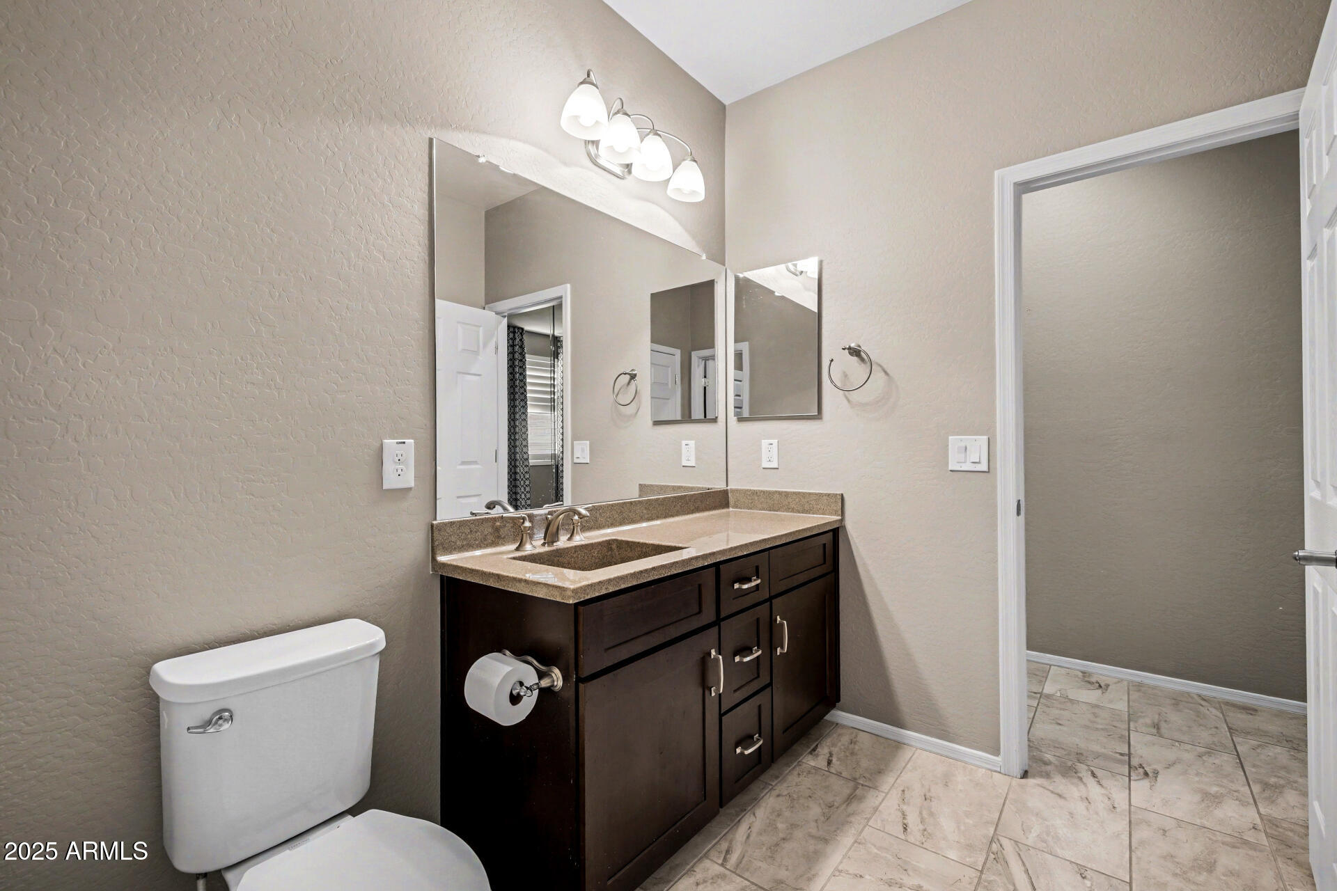 22630 E CREOSOTE Drive