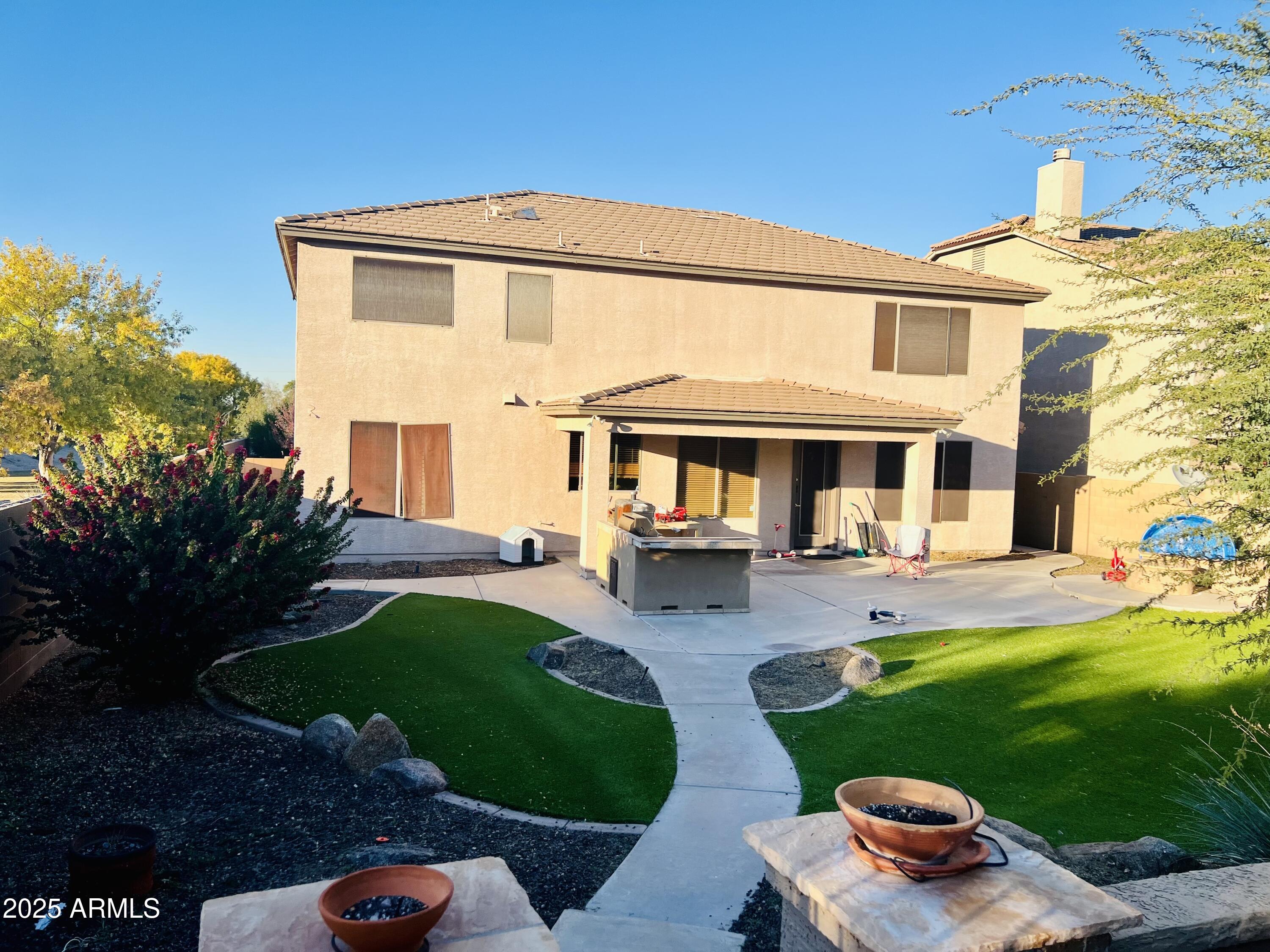 1807 E VALENCIA Drive