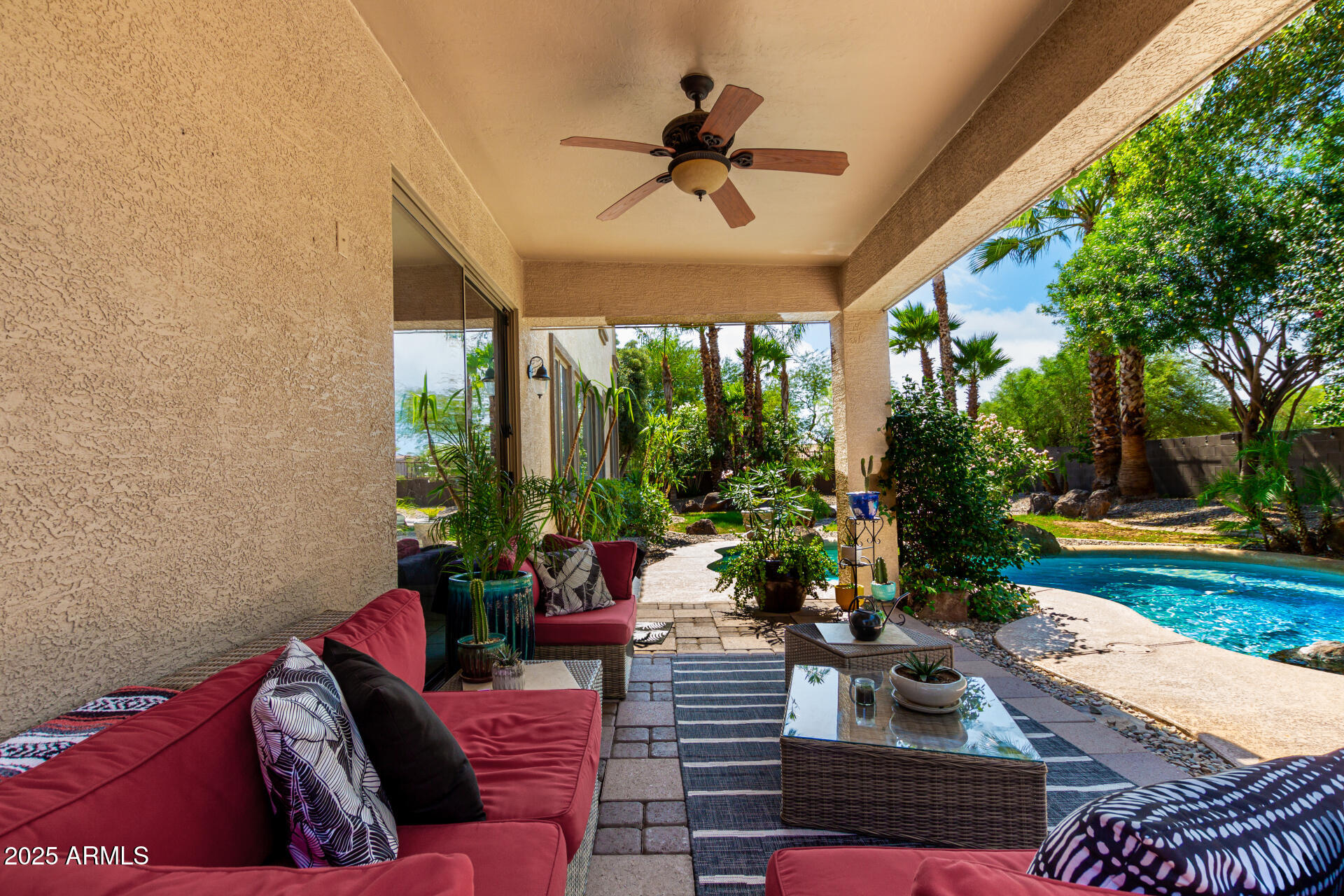 18402 E OAK HILL Lane