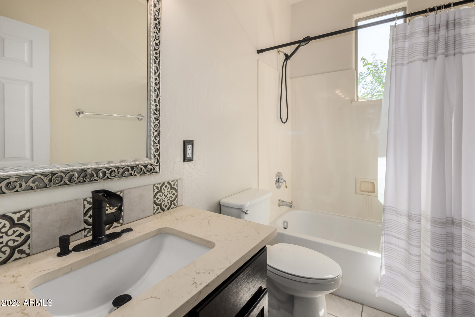 18402 E OAK HILL Lane