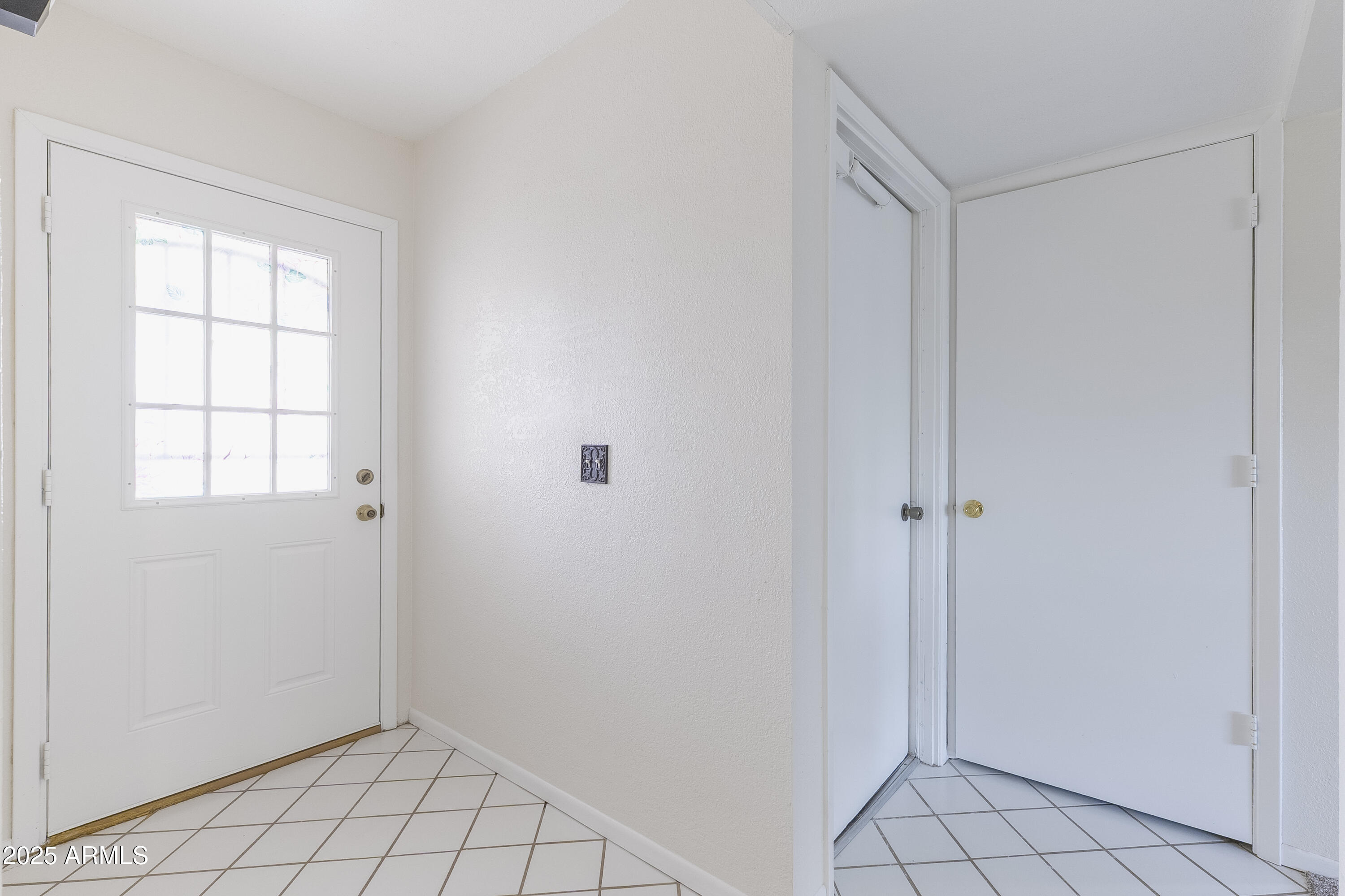 6128 W MONTE CRISTO Avenue