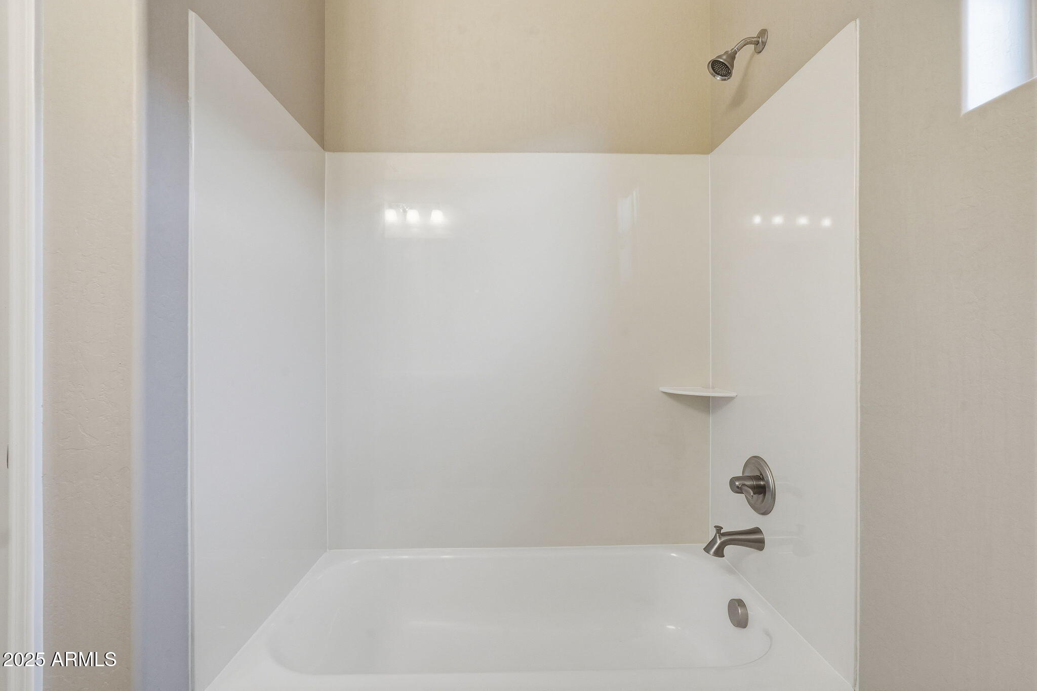 3377 E TIFFANY Court