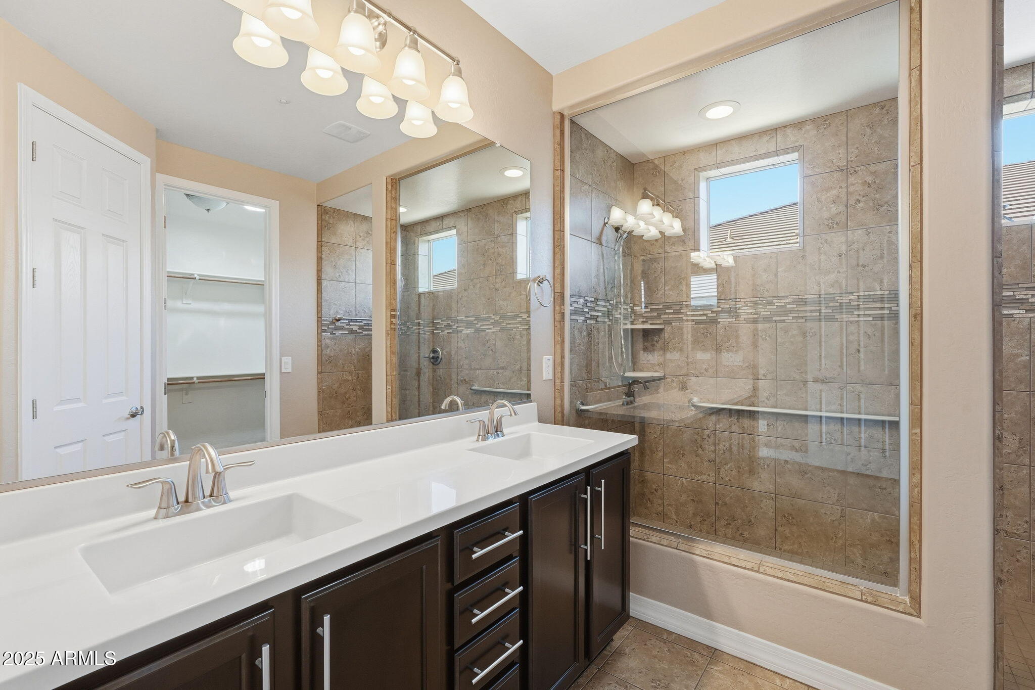 3377 E TIFFANY Court