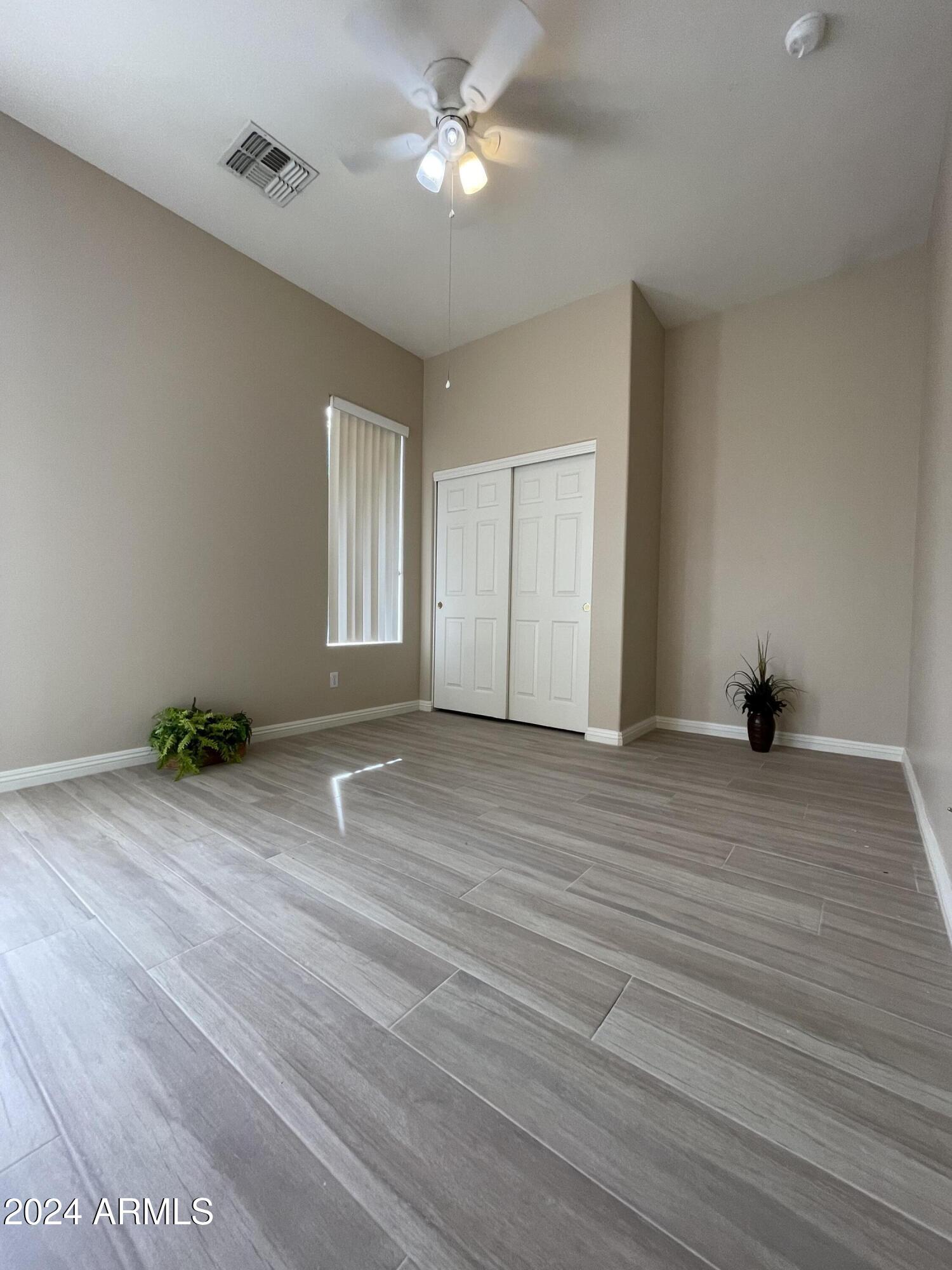 1967 E GLACIER Place