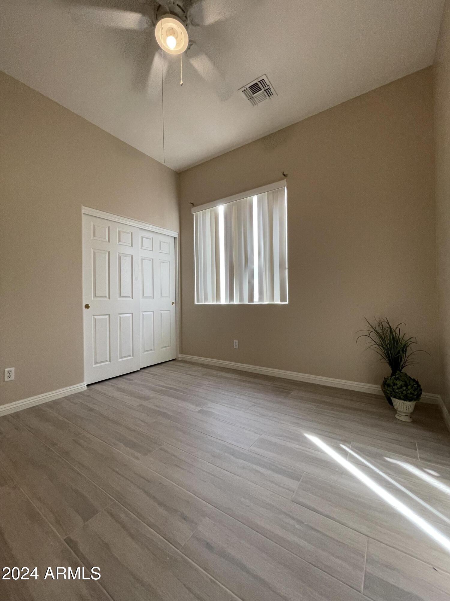 1967 E GLACIER Place