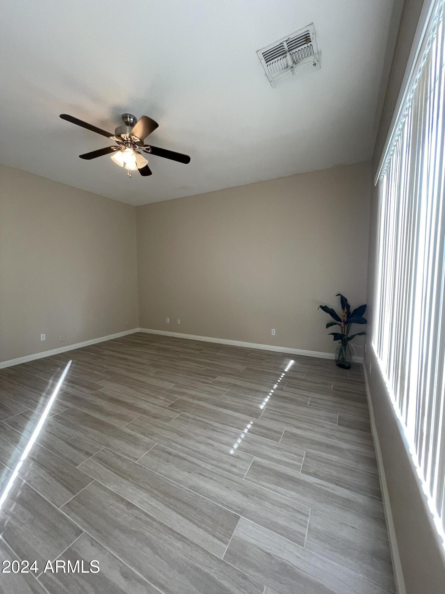 1967 E GLACIER Place