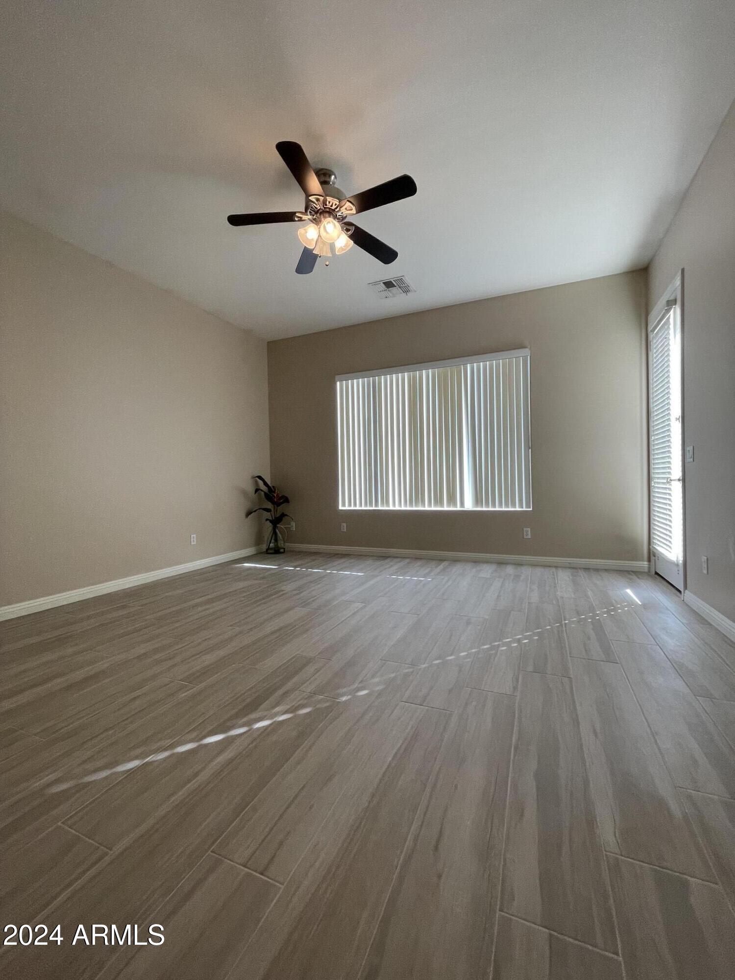 1967 E GLACIER Place