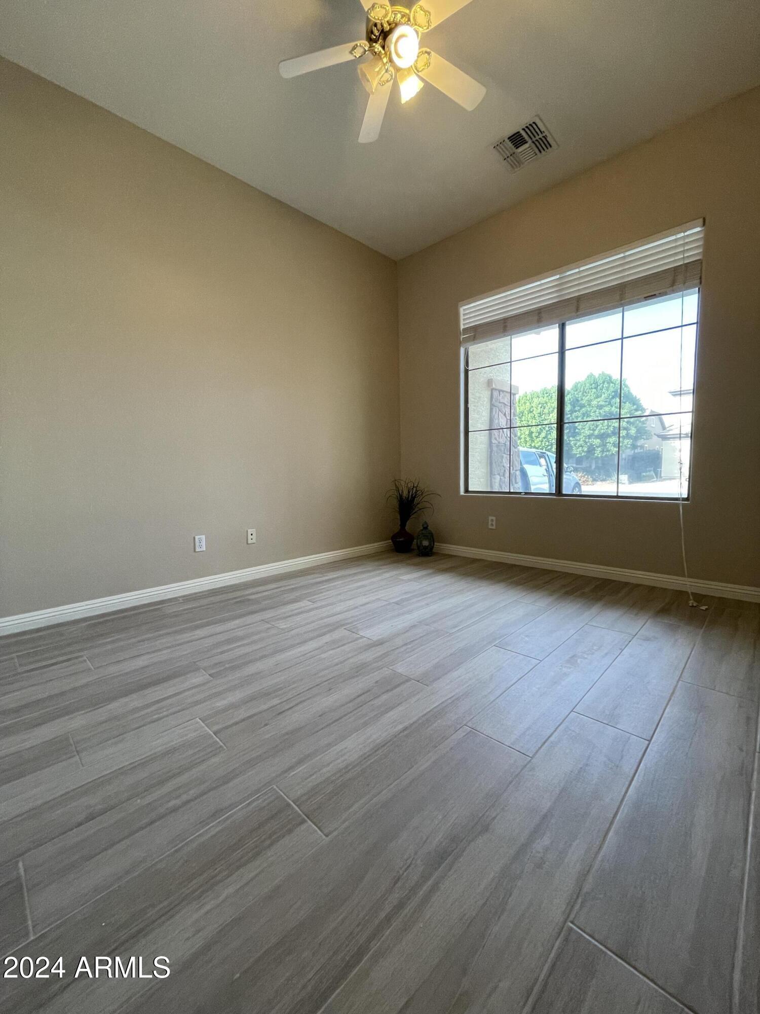 1967 E GLACIER Place