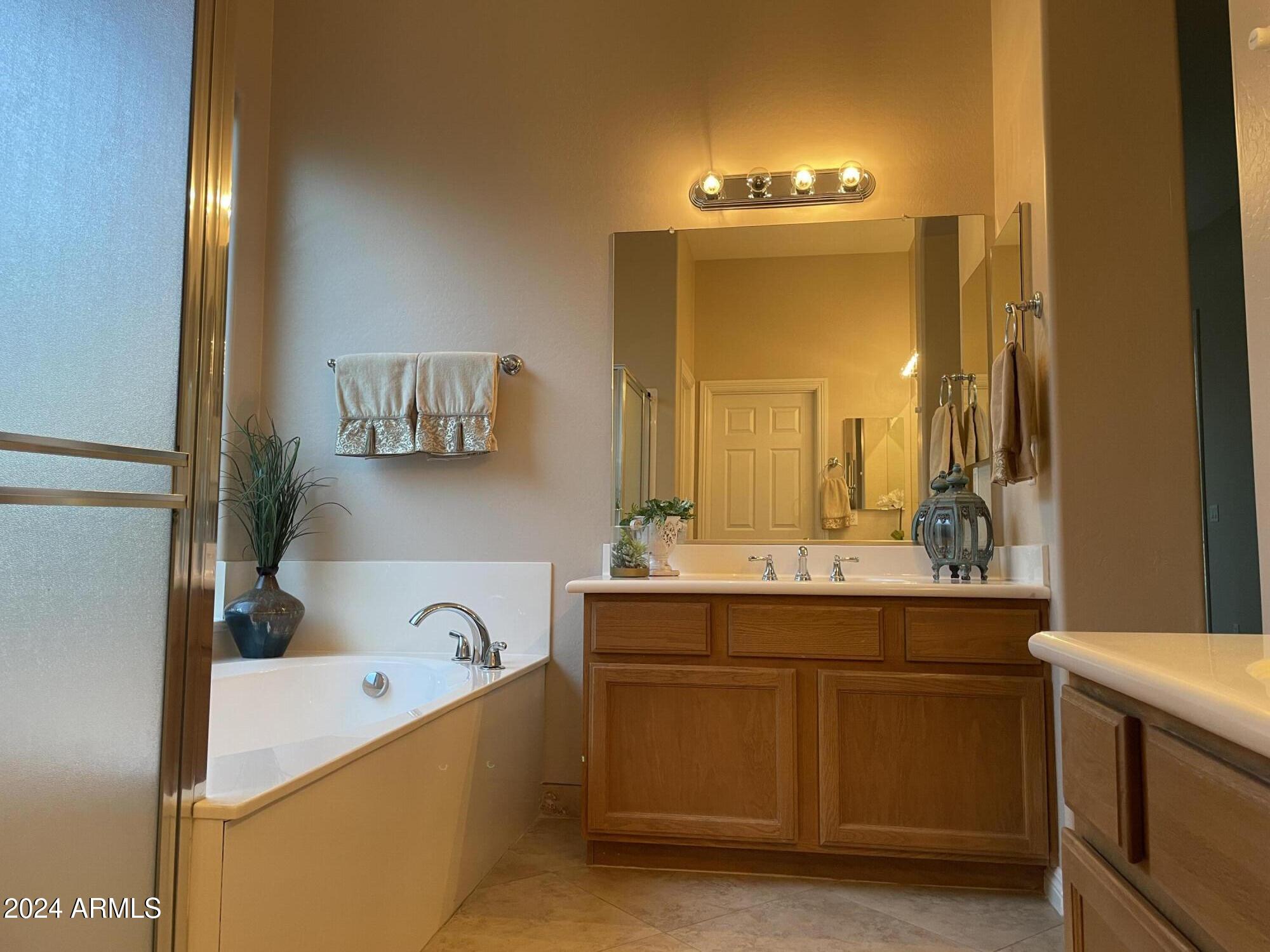 1967 E GLACIER Place