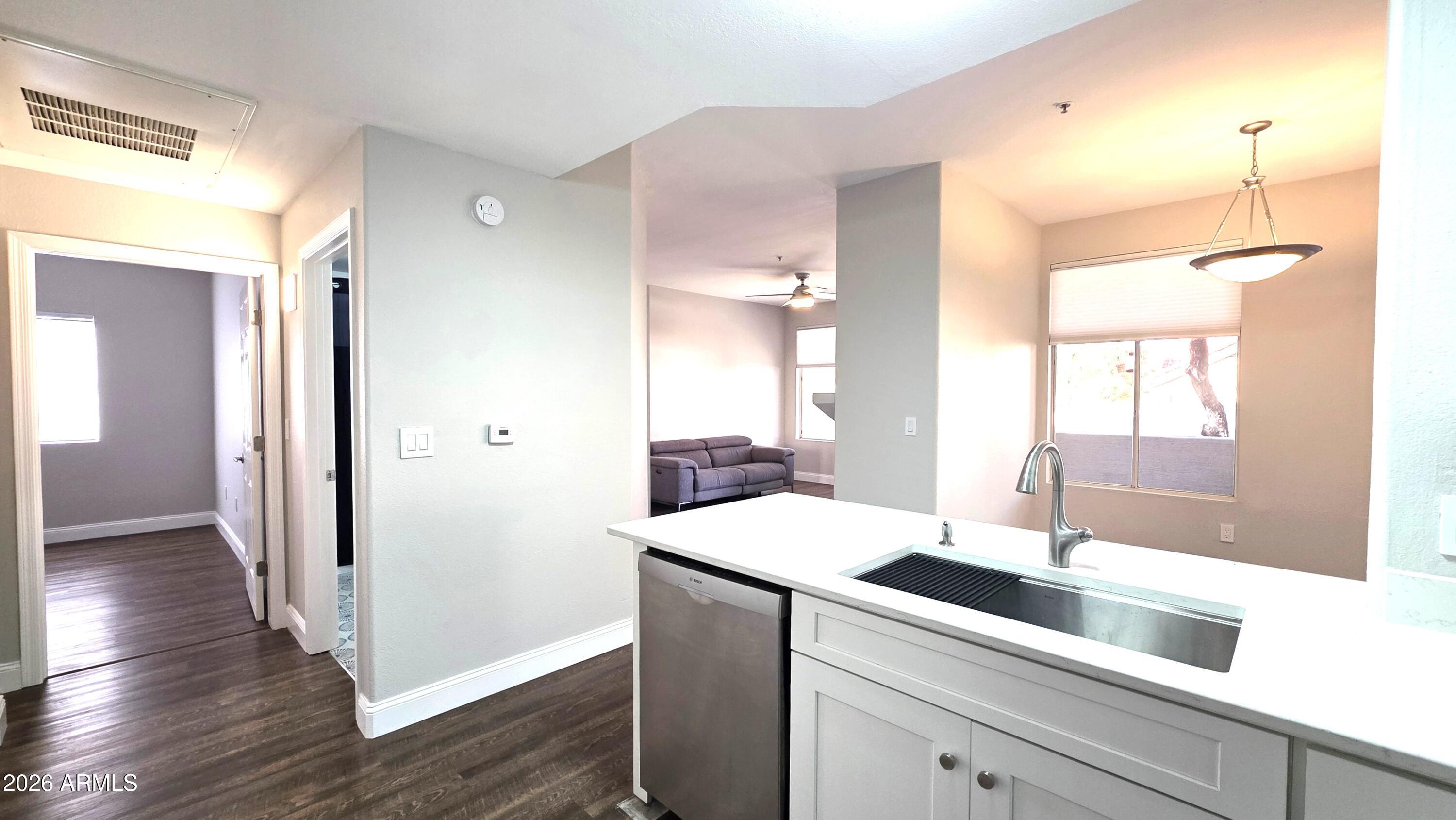 11375 E SAHUARO Drive 1093