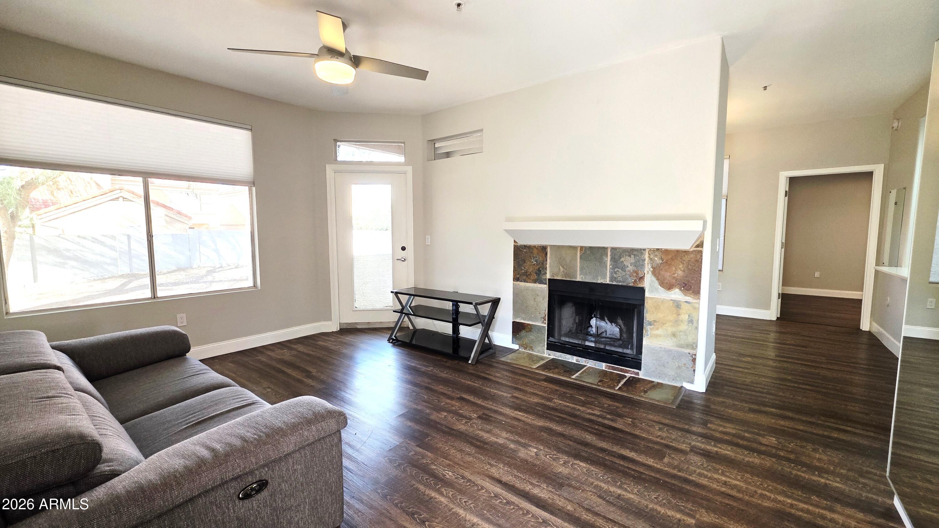 11375 E SAHUARO Drive 1093