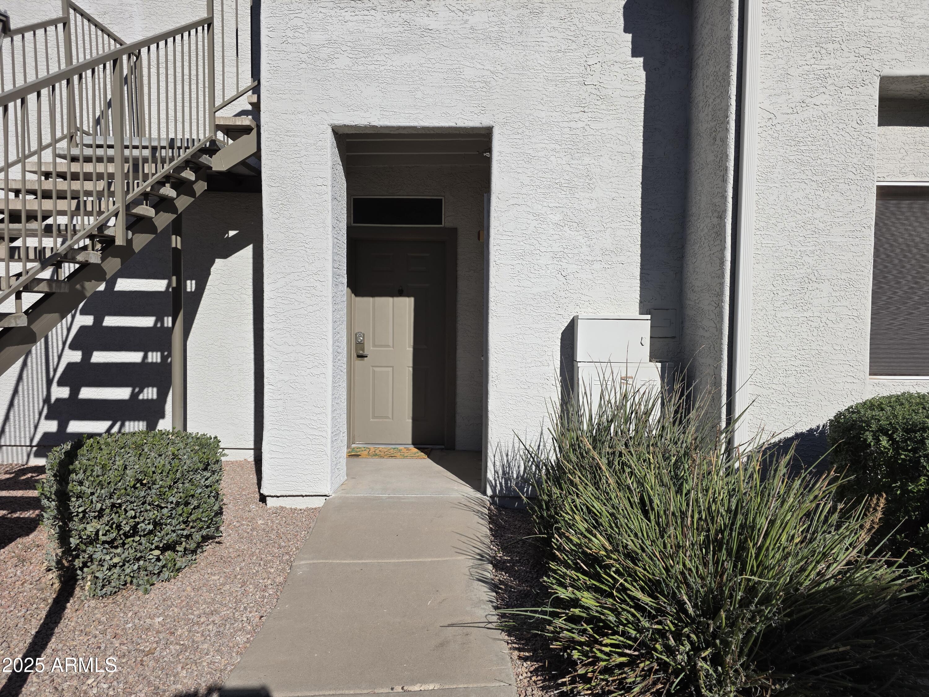 11375 E SAHUARO Drive 1093