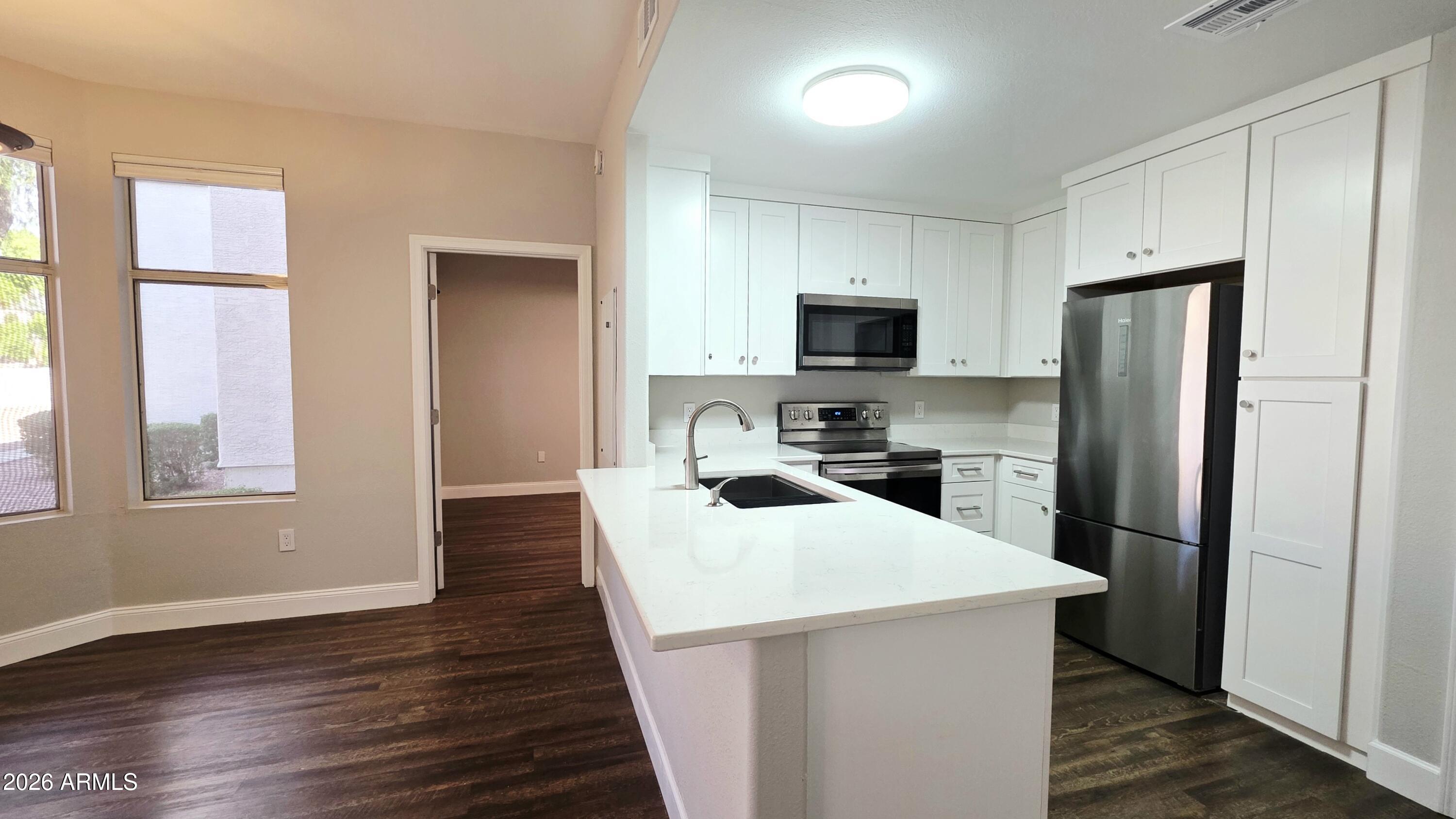 11375 E SAHUARO Drive 1093