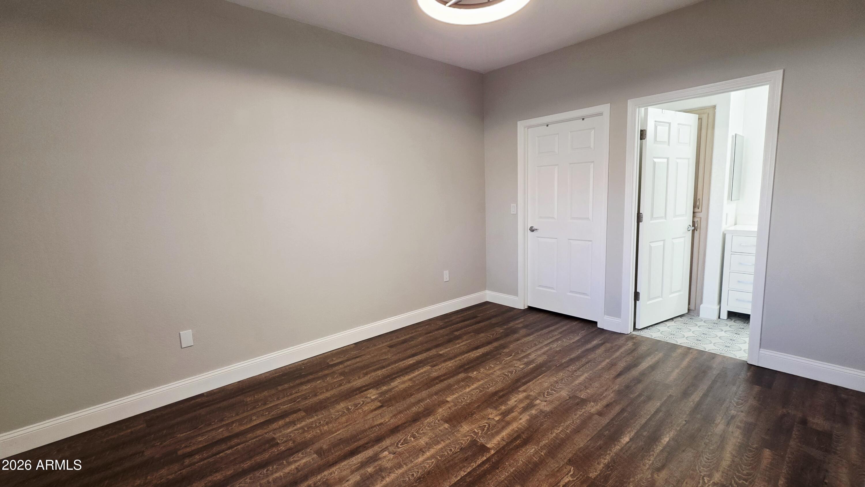 11375 E SAHUARO Drive 1093