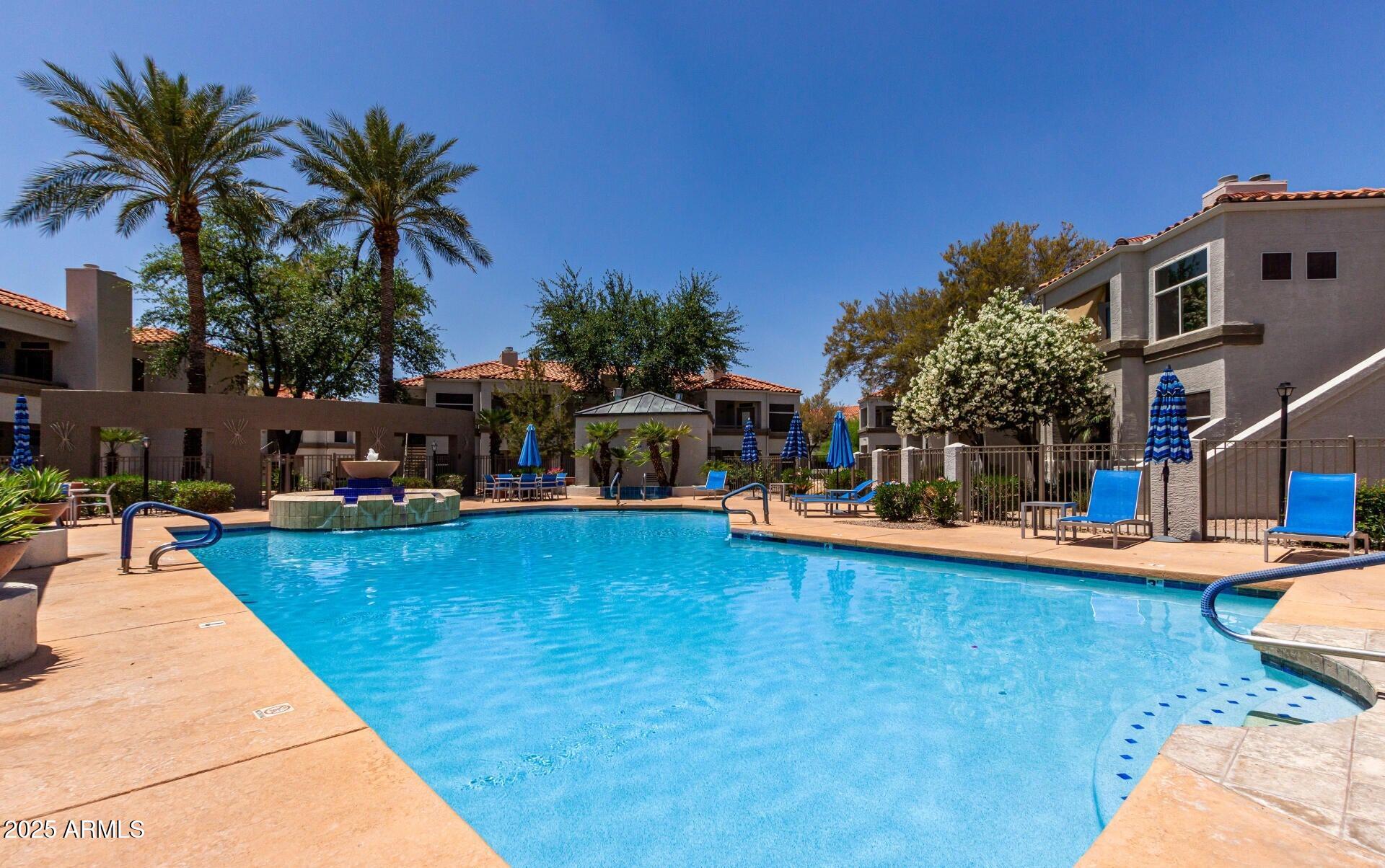 11375 E SAHUARO Drive 1093