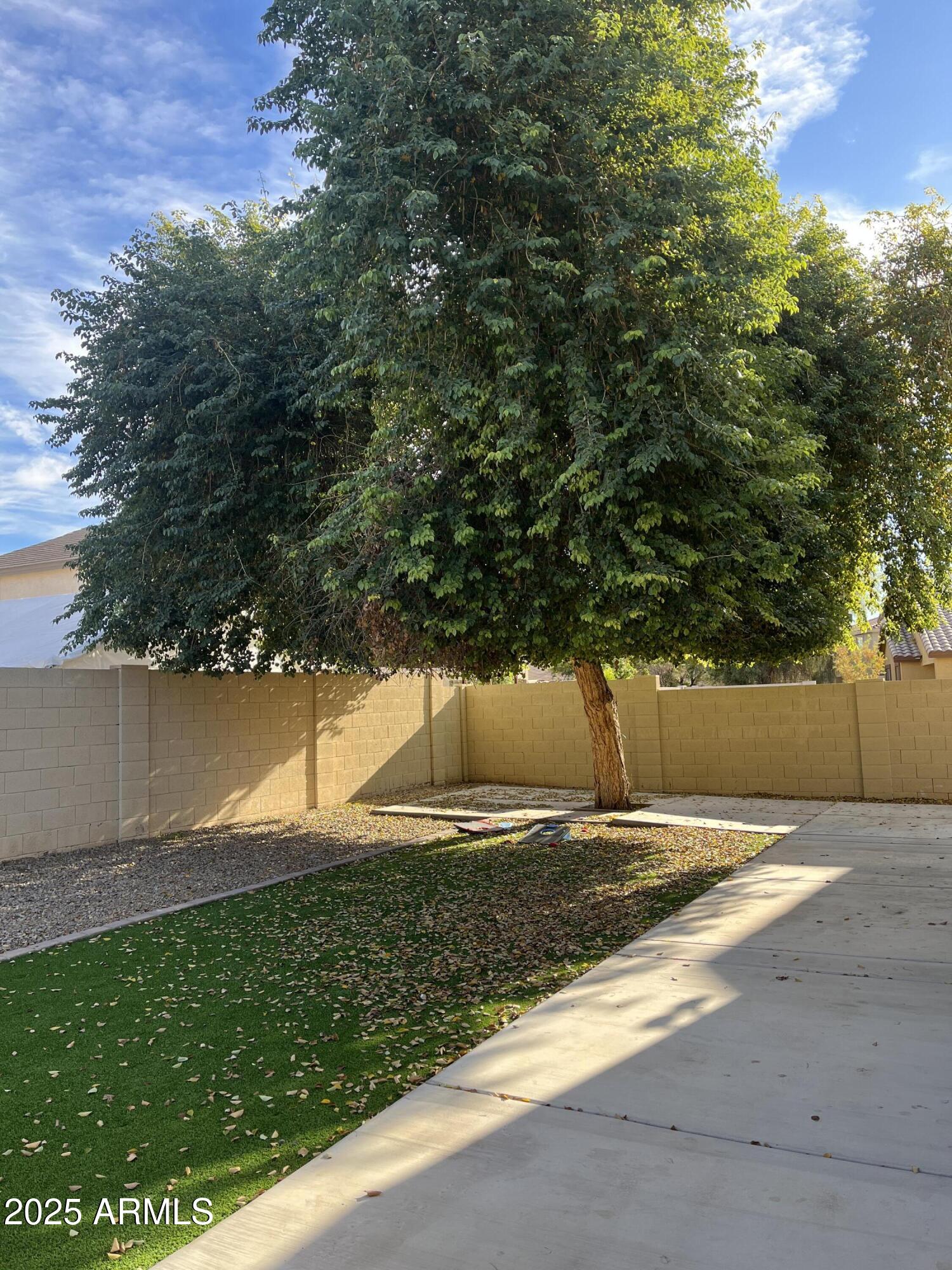 15308 W ROANOKE Avenue