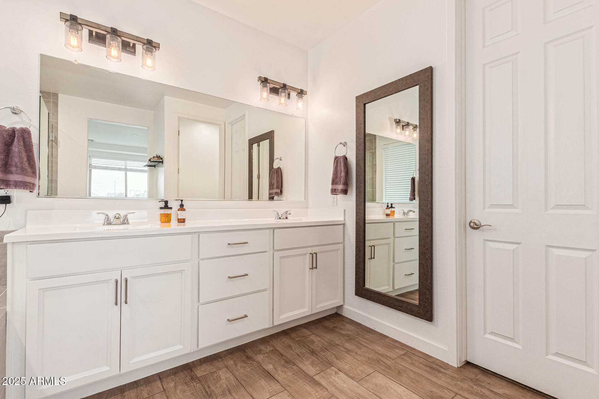 21095 E CATTLE Drive