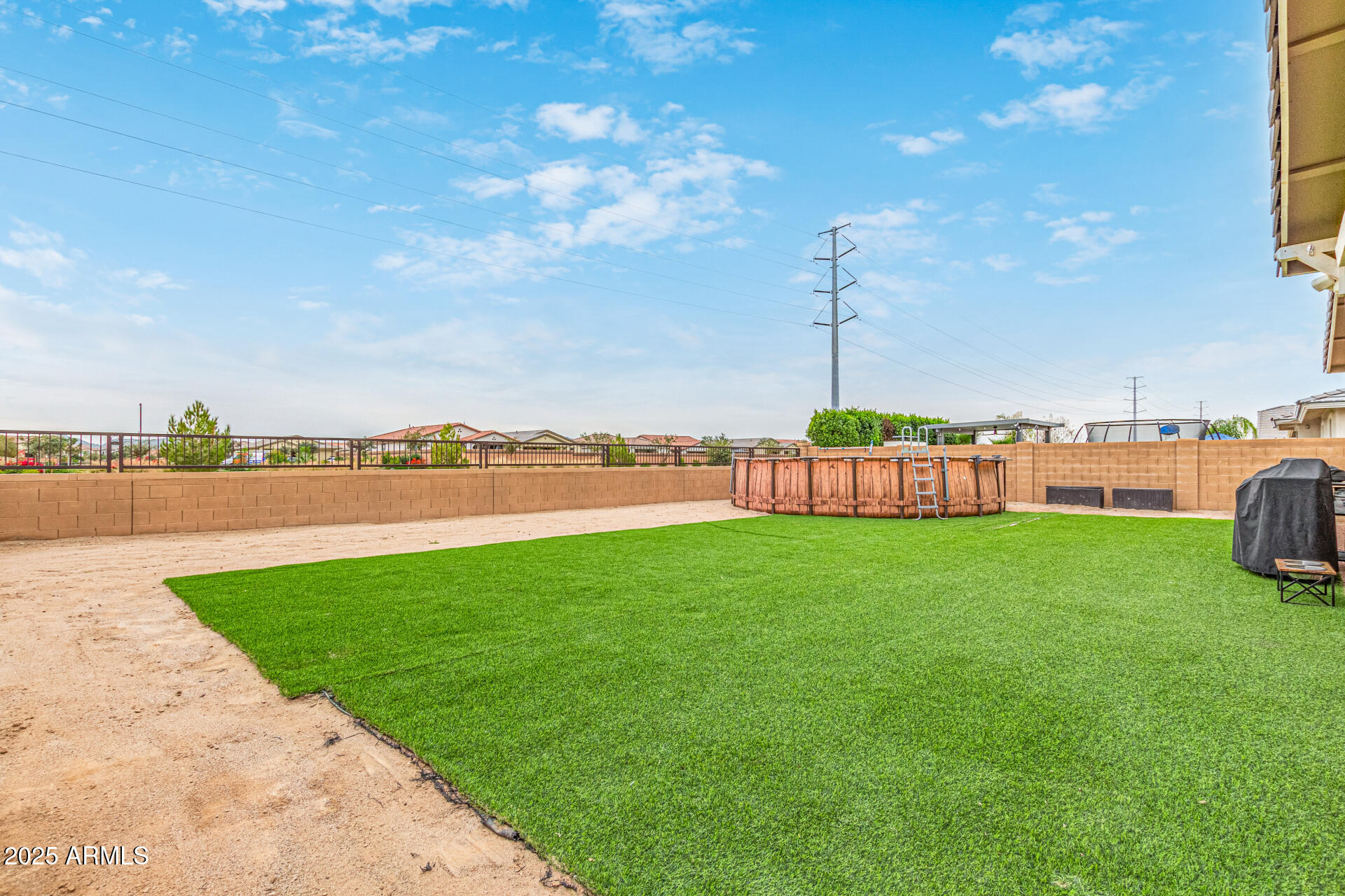 21095 E CATTLE Drive