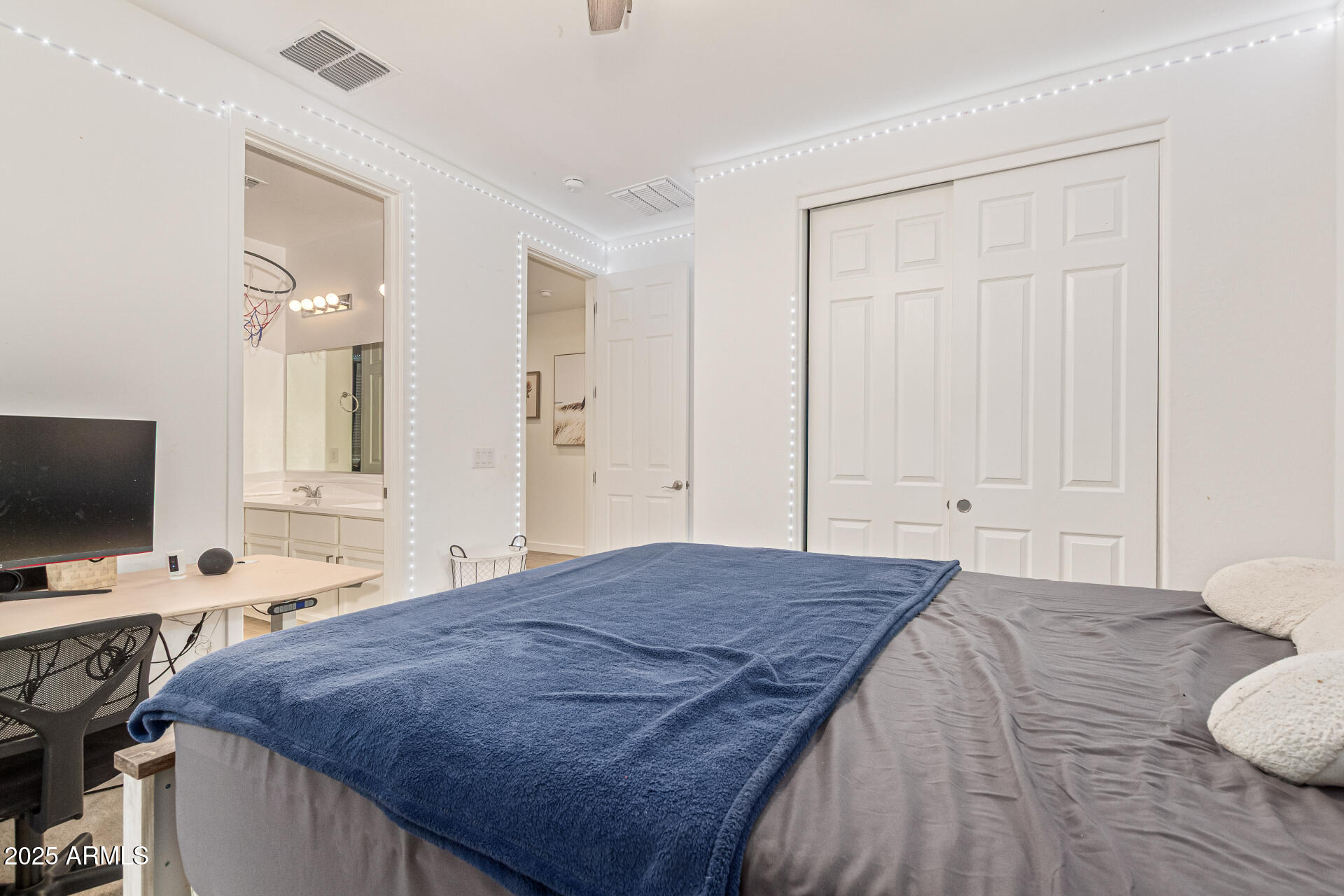 21095 E CATTLE Drive