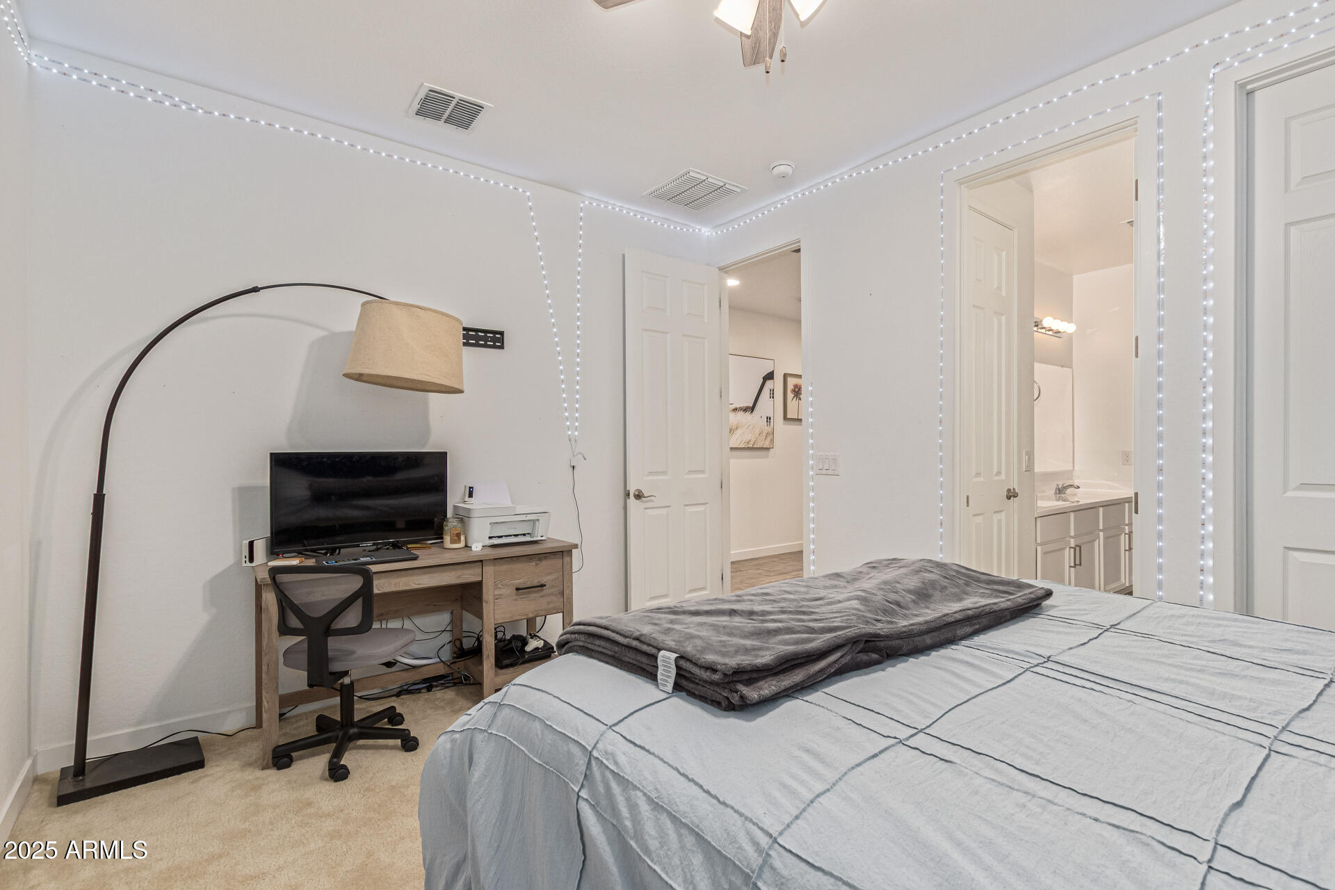 21095 E CATTLE Drive