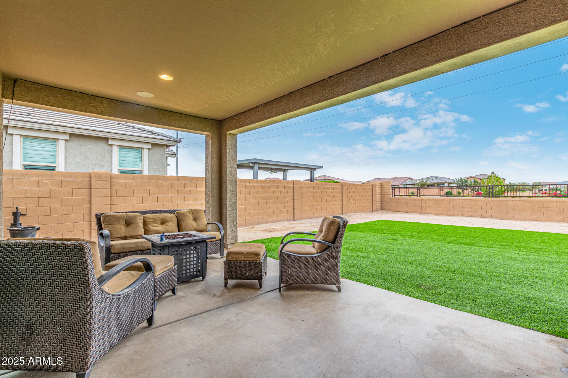 21095 E CATTLE Drive