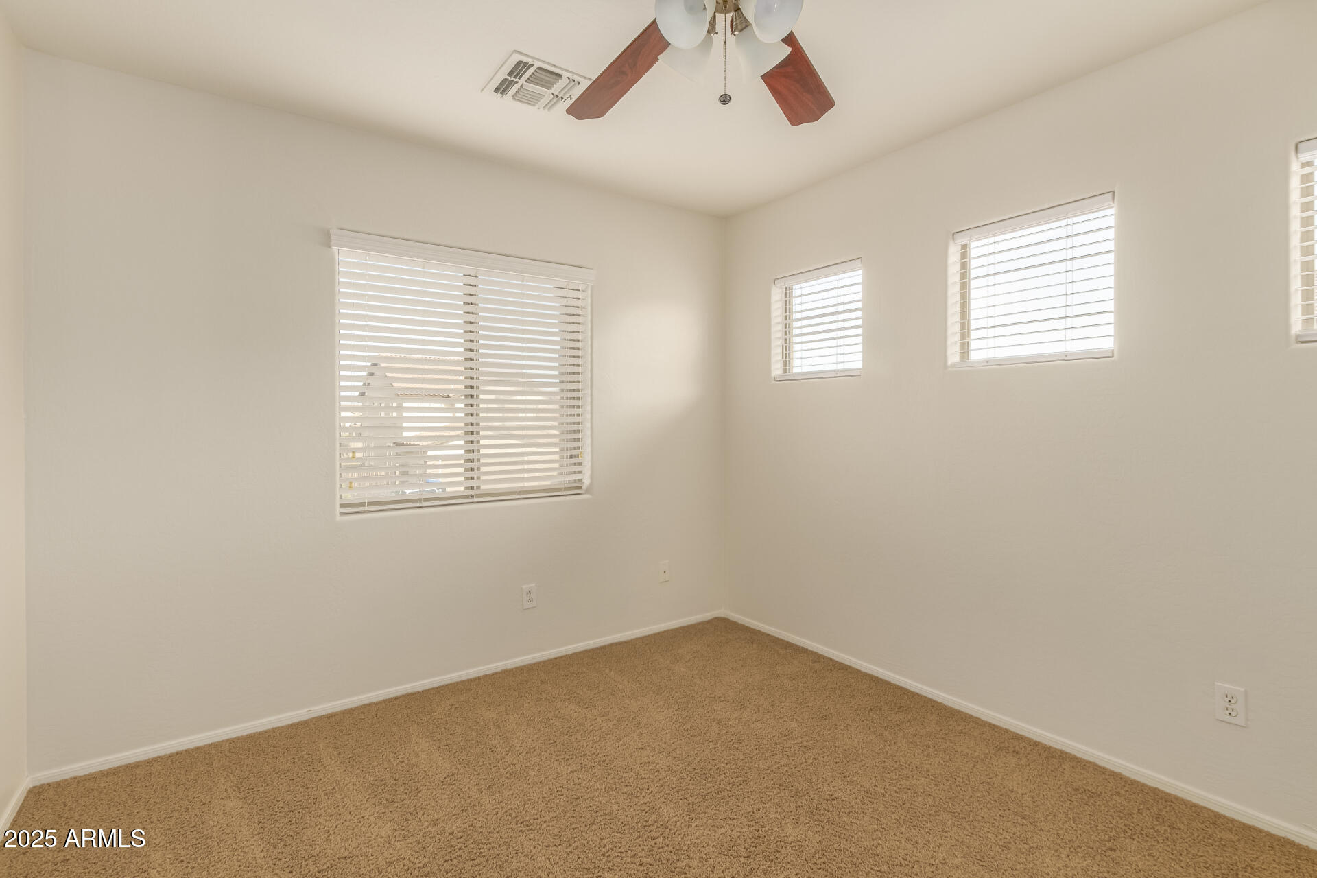 11245 E STEARN Avenue