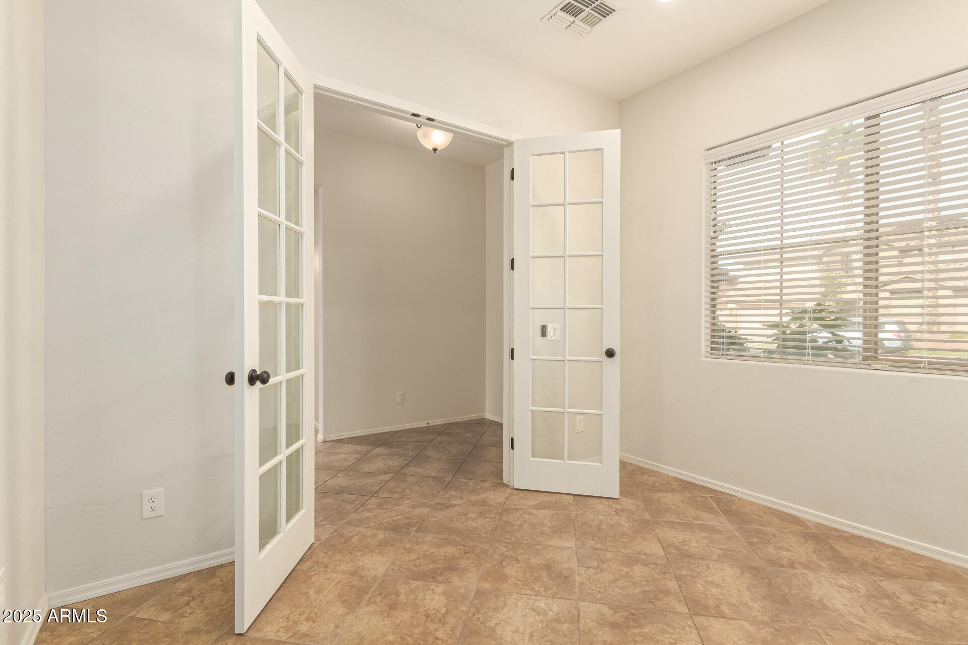 11245 E STEARN Avenue