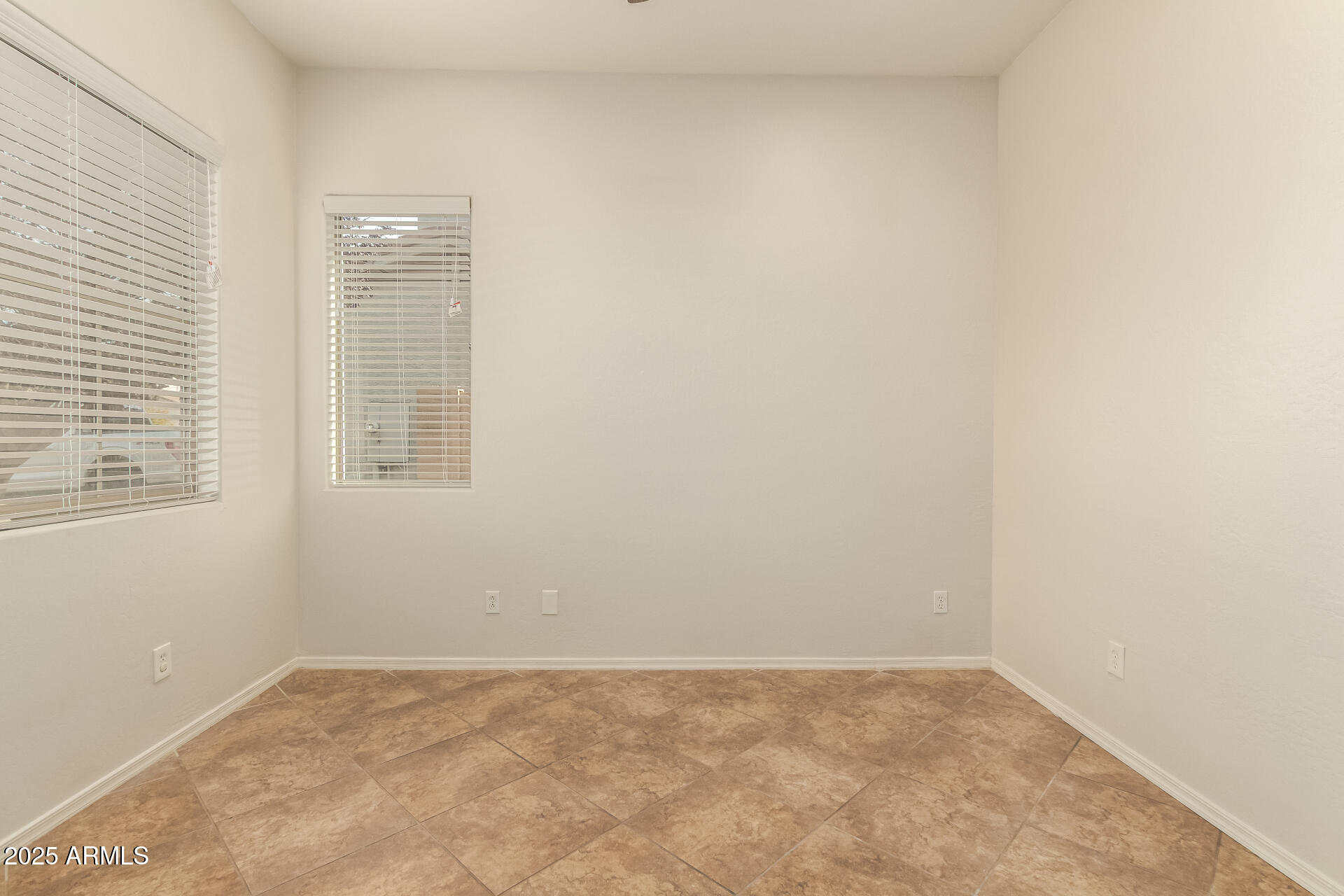 11245 E STEARN Avenue