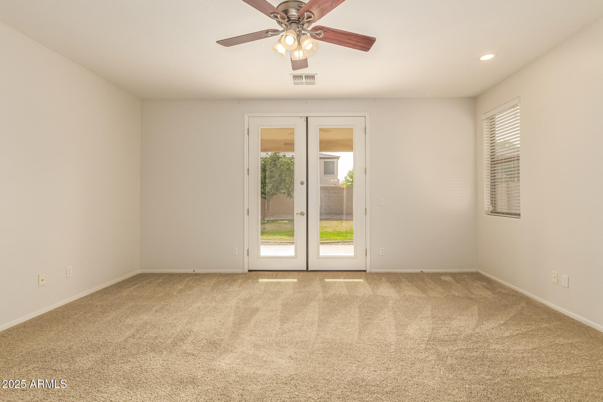 11245 E STEARN Avenue