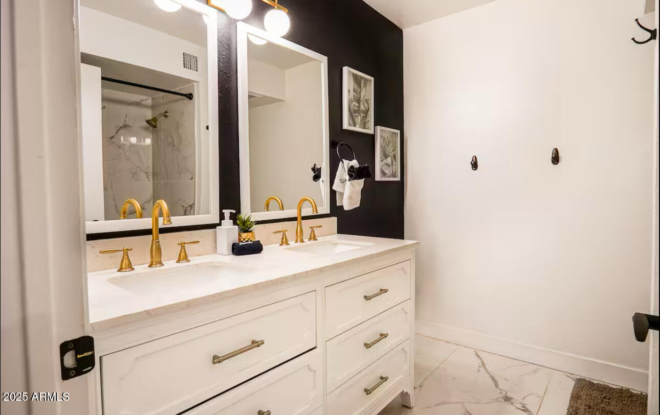 1831 E CORNELL Drive