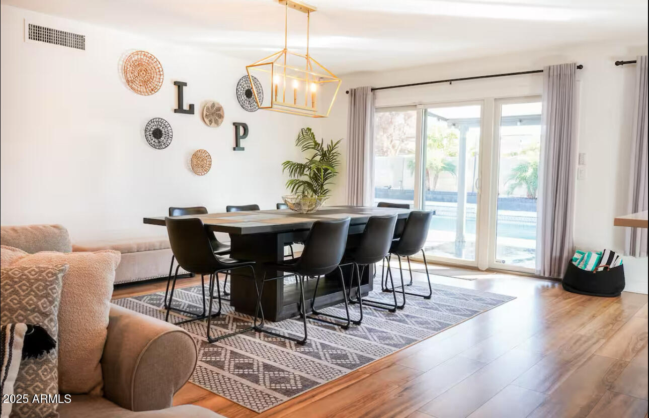 1831 E CORNELL Drive