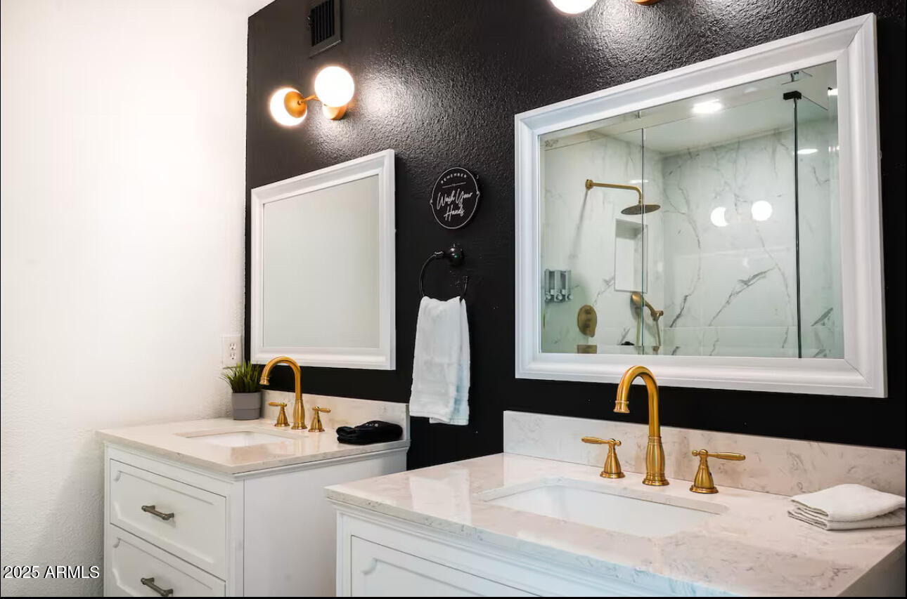 1831 E CORNELL Drive