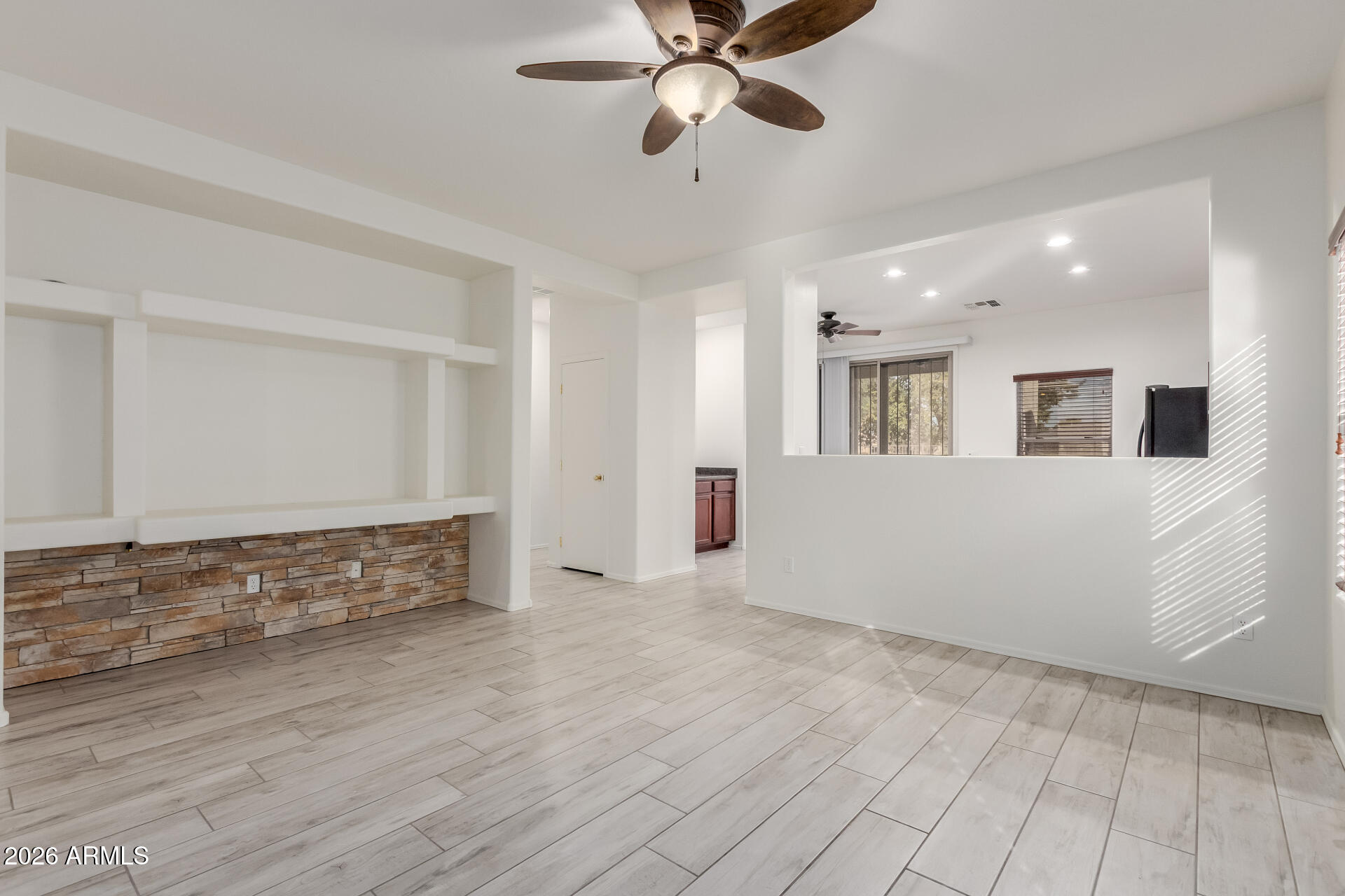 40098 W CATHERINE Drive