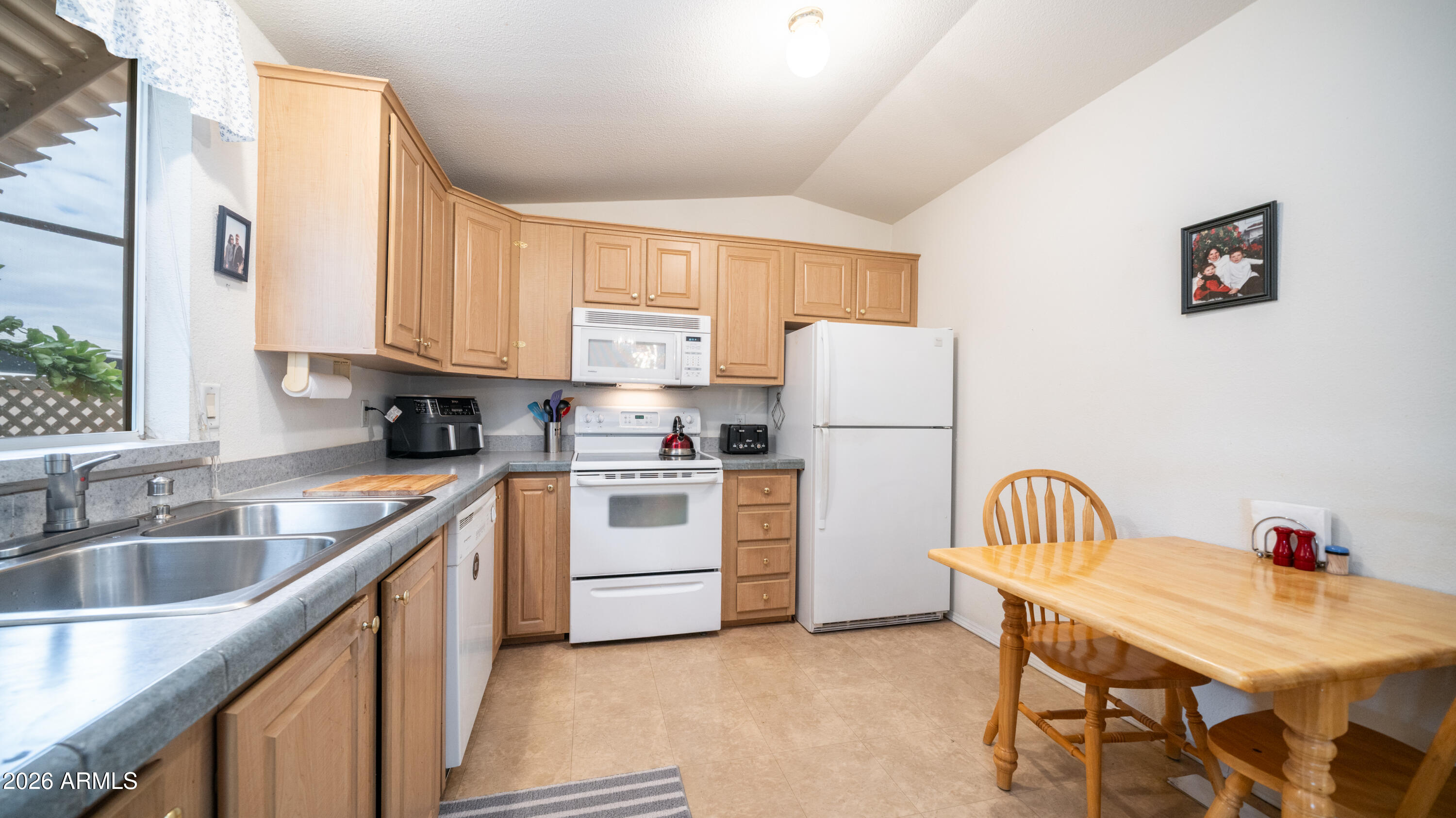 747 E Germann Road 92