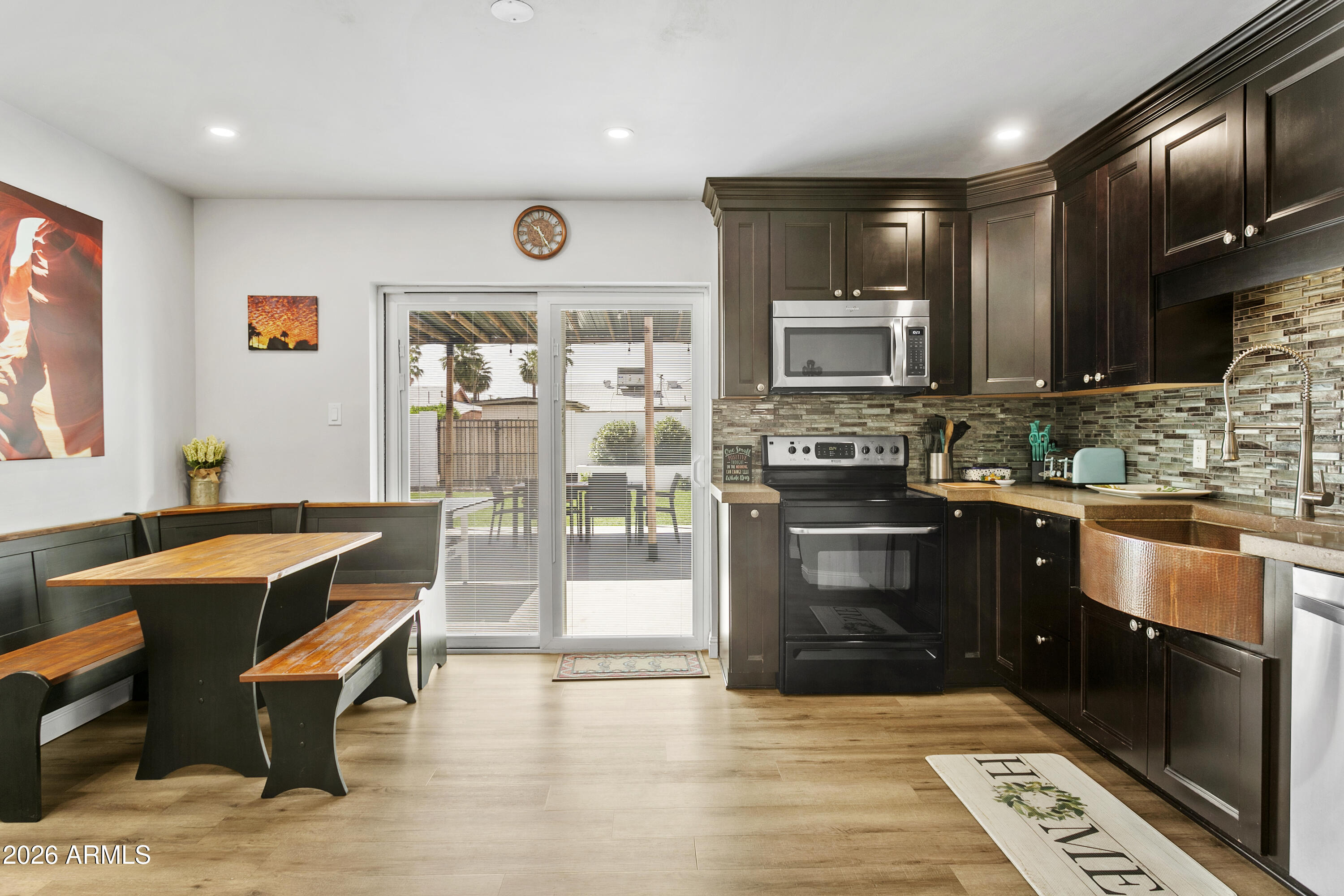 7901 E LOMA LAND Drive