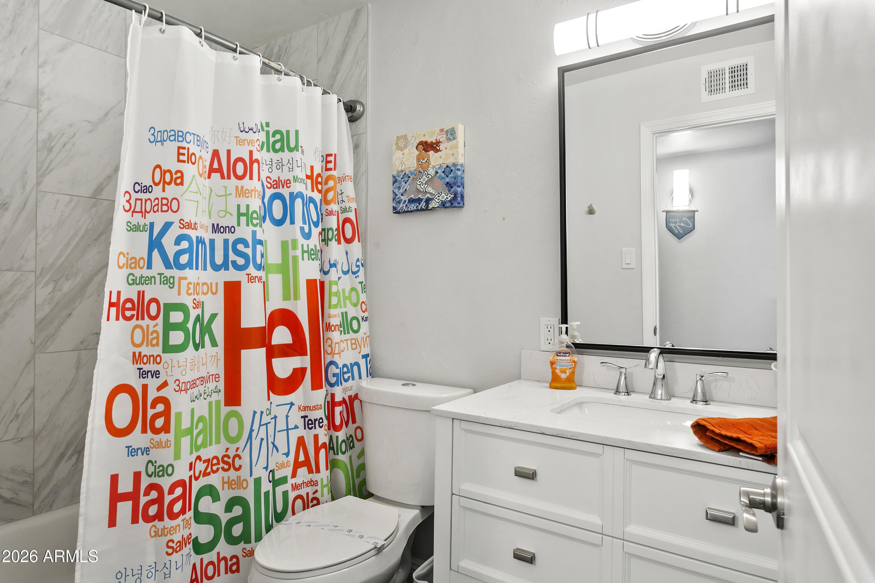 7901 E LOMA LAND Drive