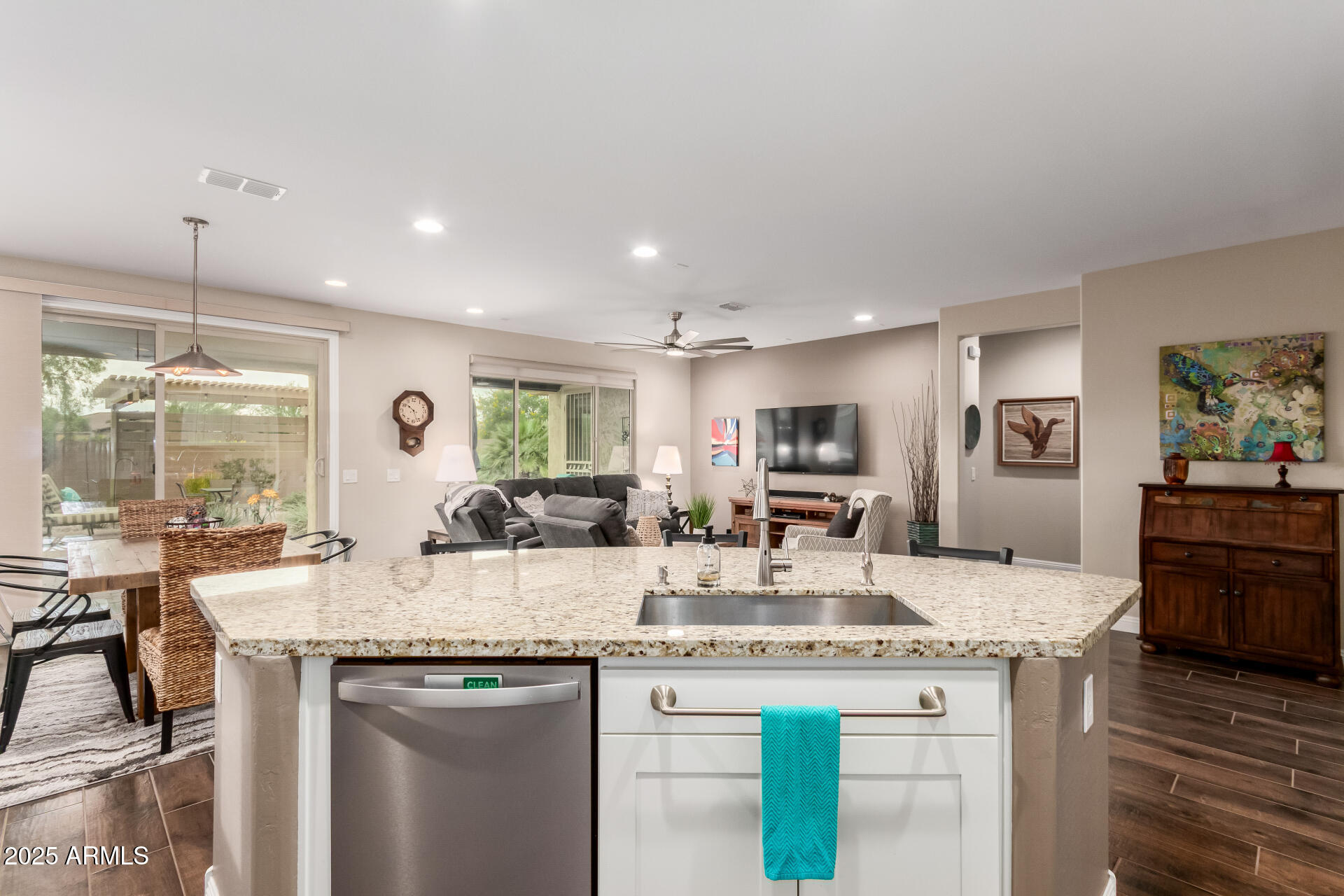 7811 W SILVER SPRING Way