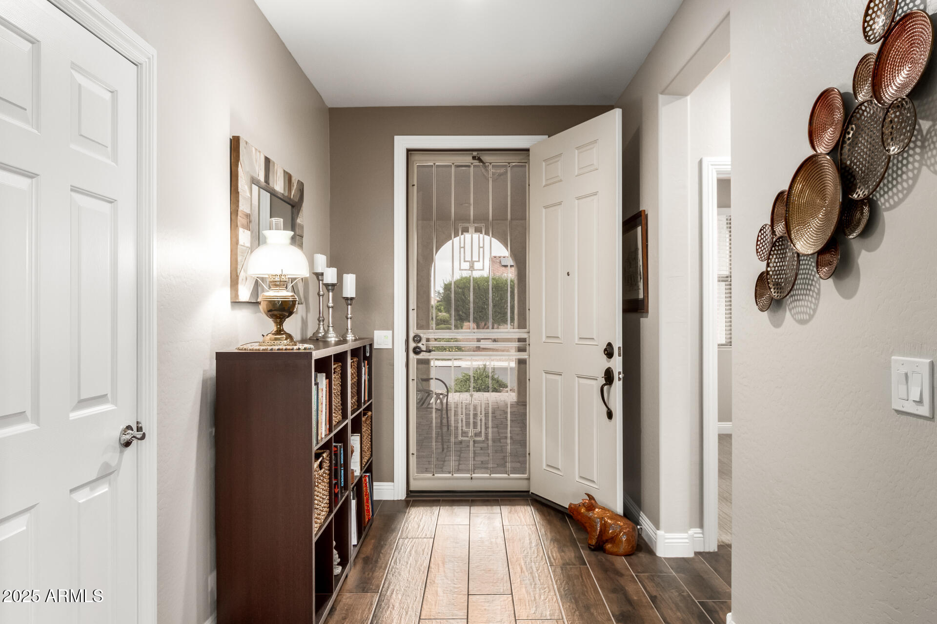 7811 W SILVER SPRING Way