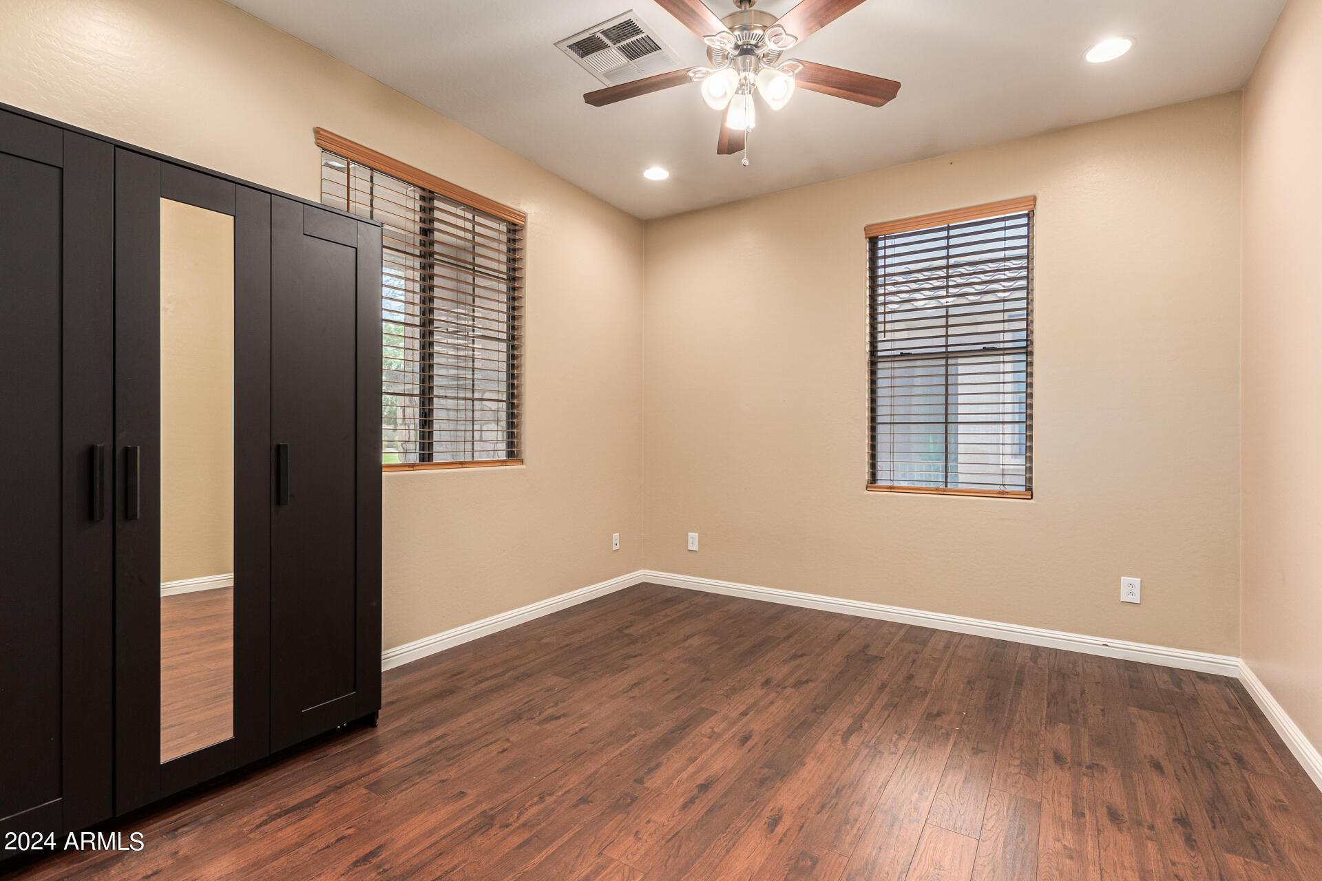 4706 S Twinleaf Drive