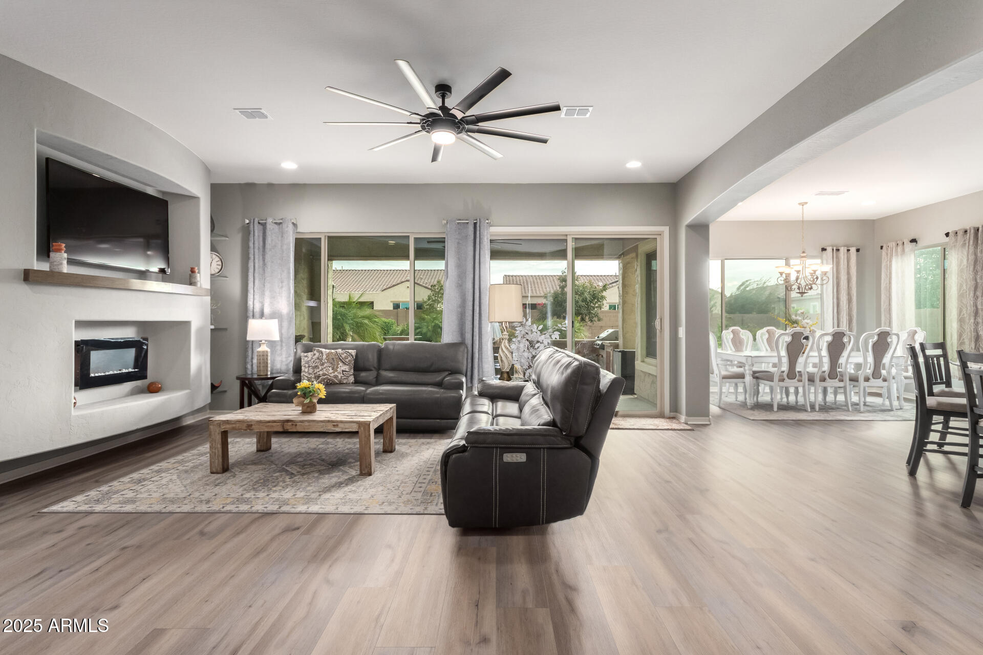 4245 N TURNBERRY Court