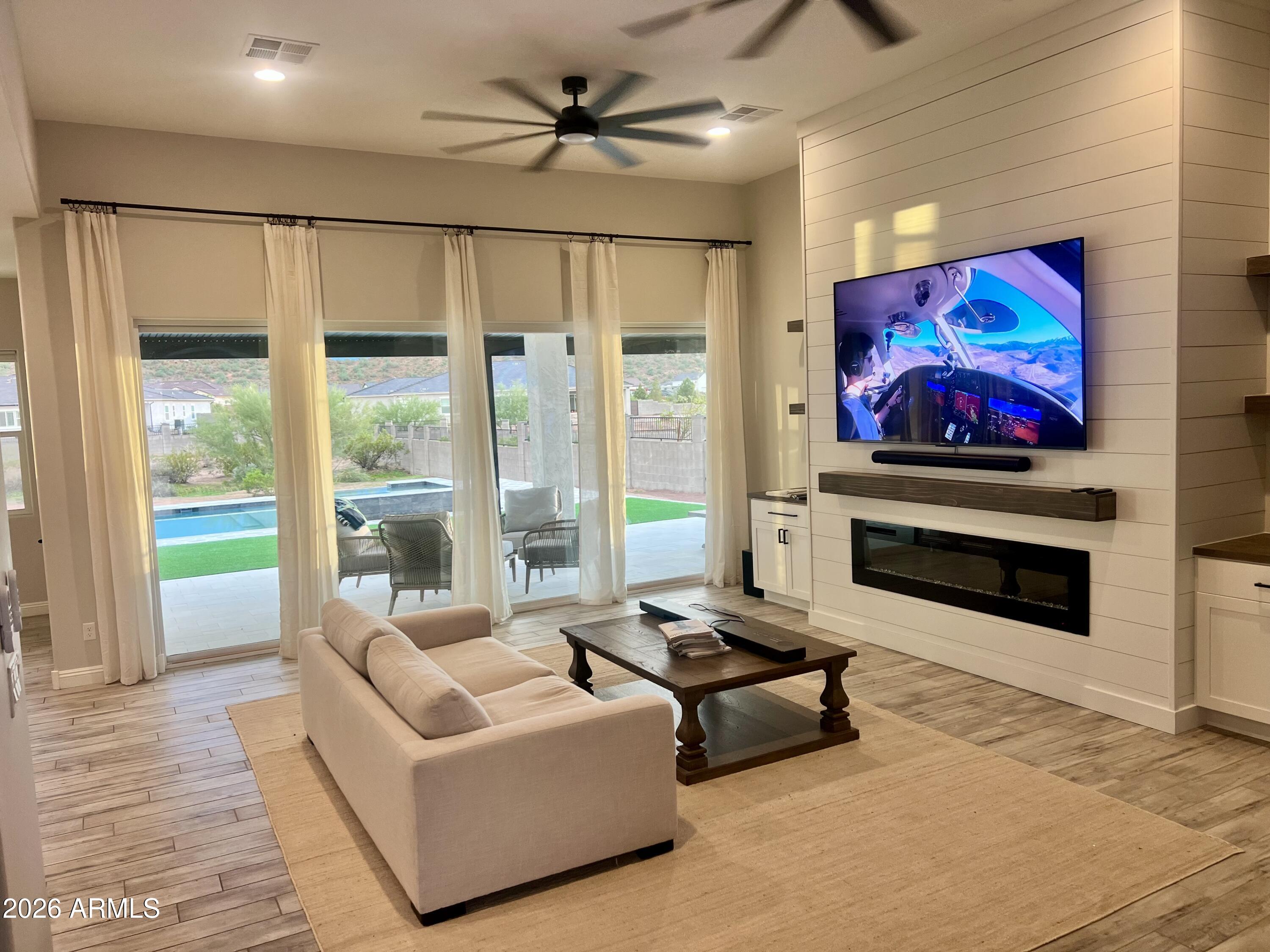 267 W AMHERST Street