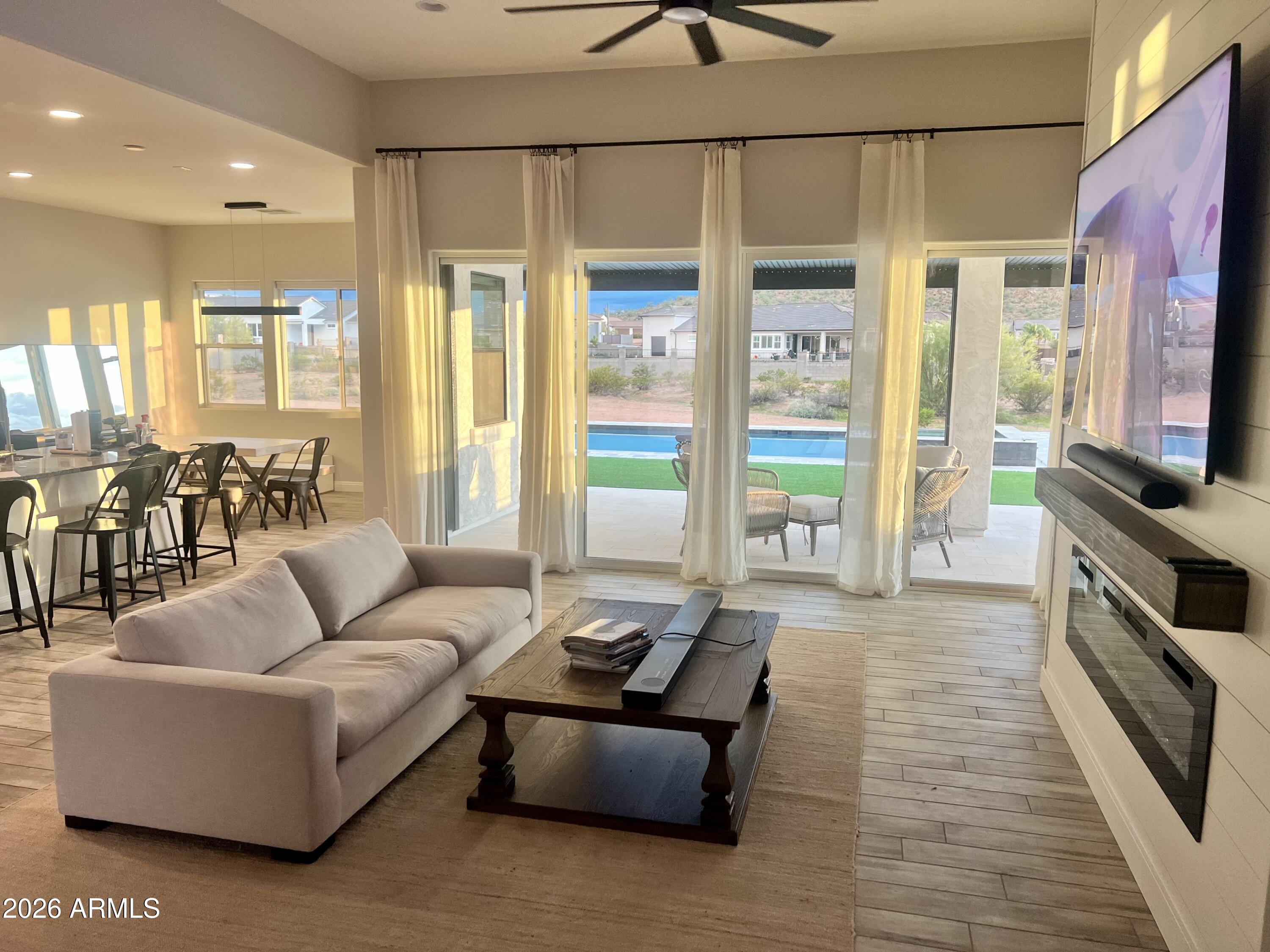 267 W AMHERST Street